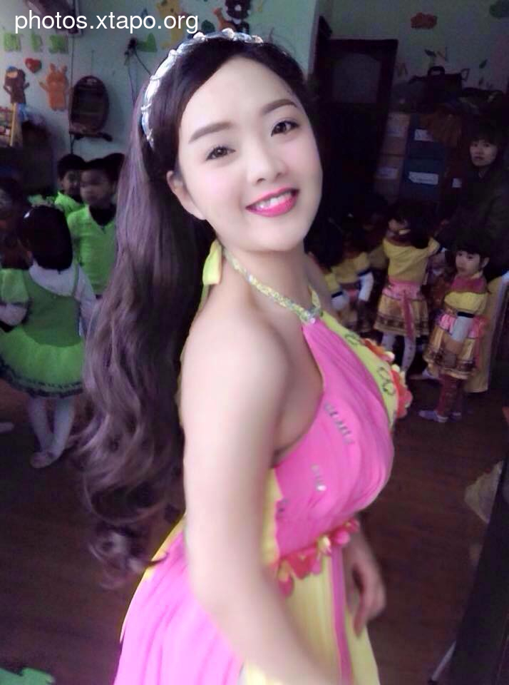 Cao Giang Big Boobs Picture and Photo