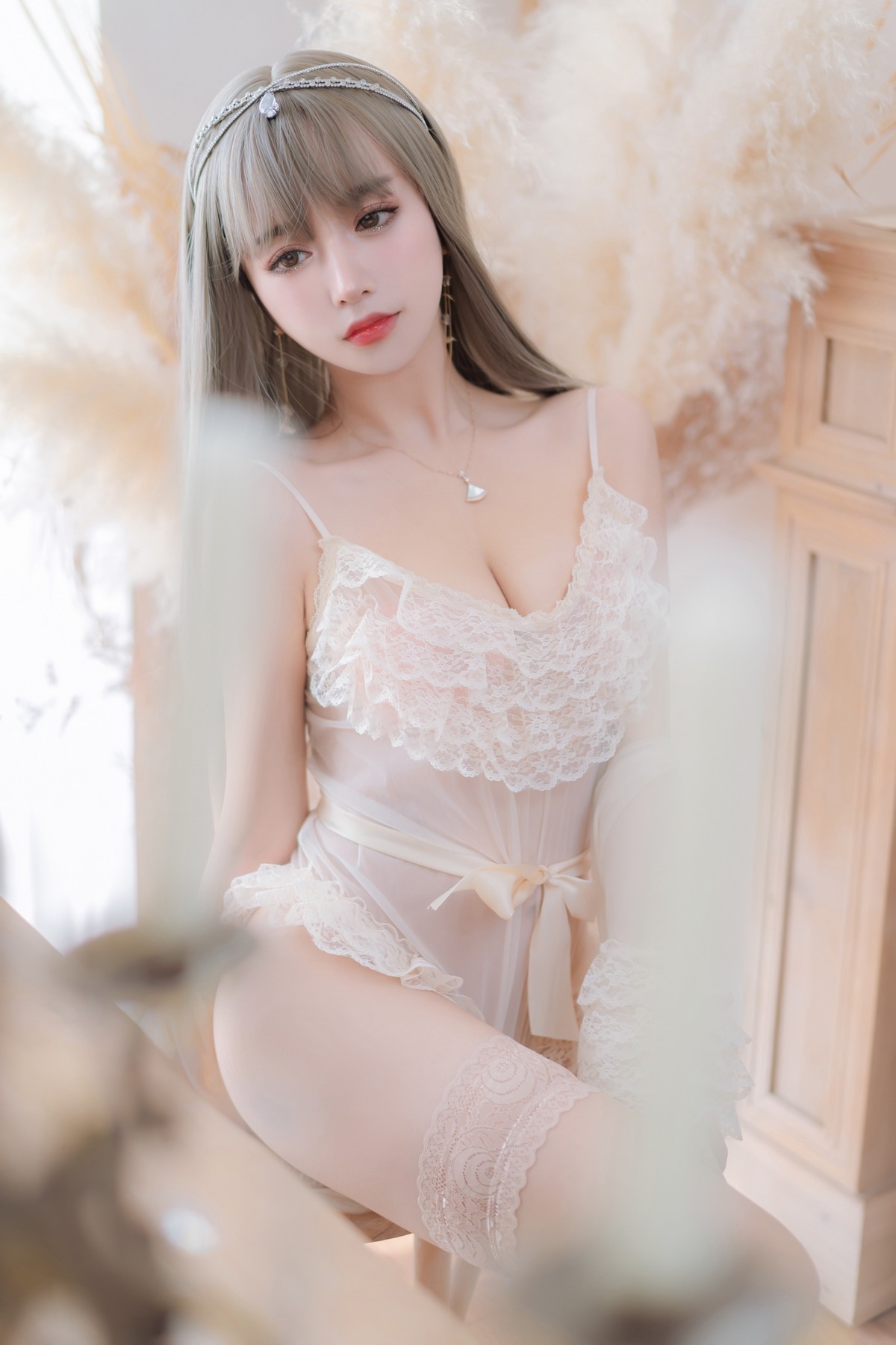 Douyu anchor Expired Mi Wiring Meow Versailles Princess Princess Private House White Thin Delivery Tibetan Tibetan Bud Stocks Swing Temptation Photo 52p