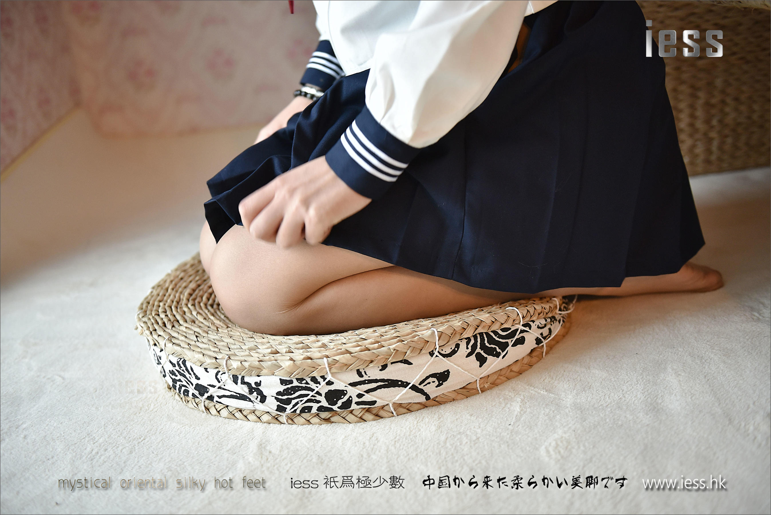 Silk Foot Bento 082 Kiki Part 2-1 of the Uniform Series-1 IESS Thoughts