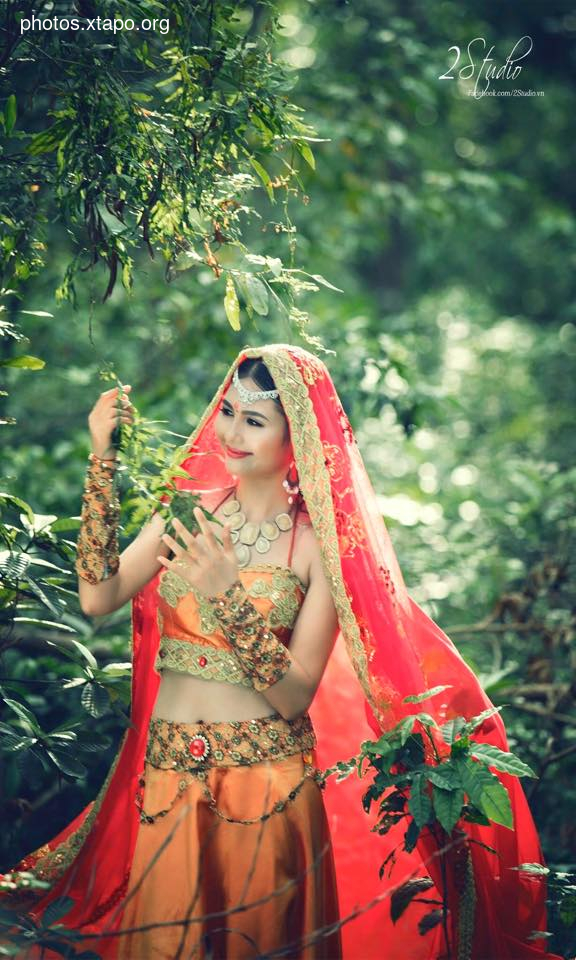 the day I let go of the curls the royal palace of the pearls is crazy