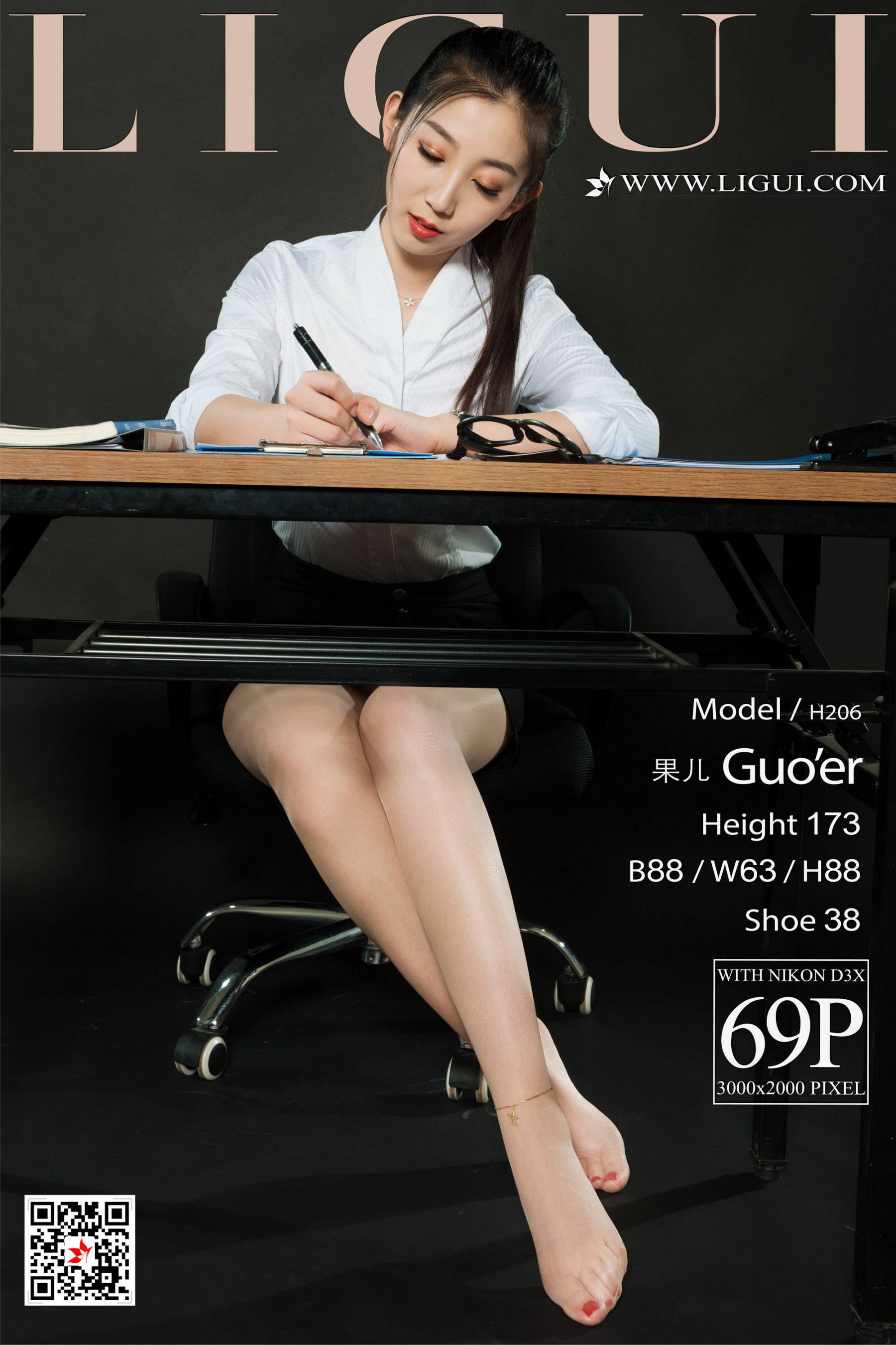 Leg Model Fruit Silk Foot Secretary Ligui Beautiful legs silk foot