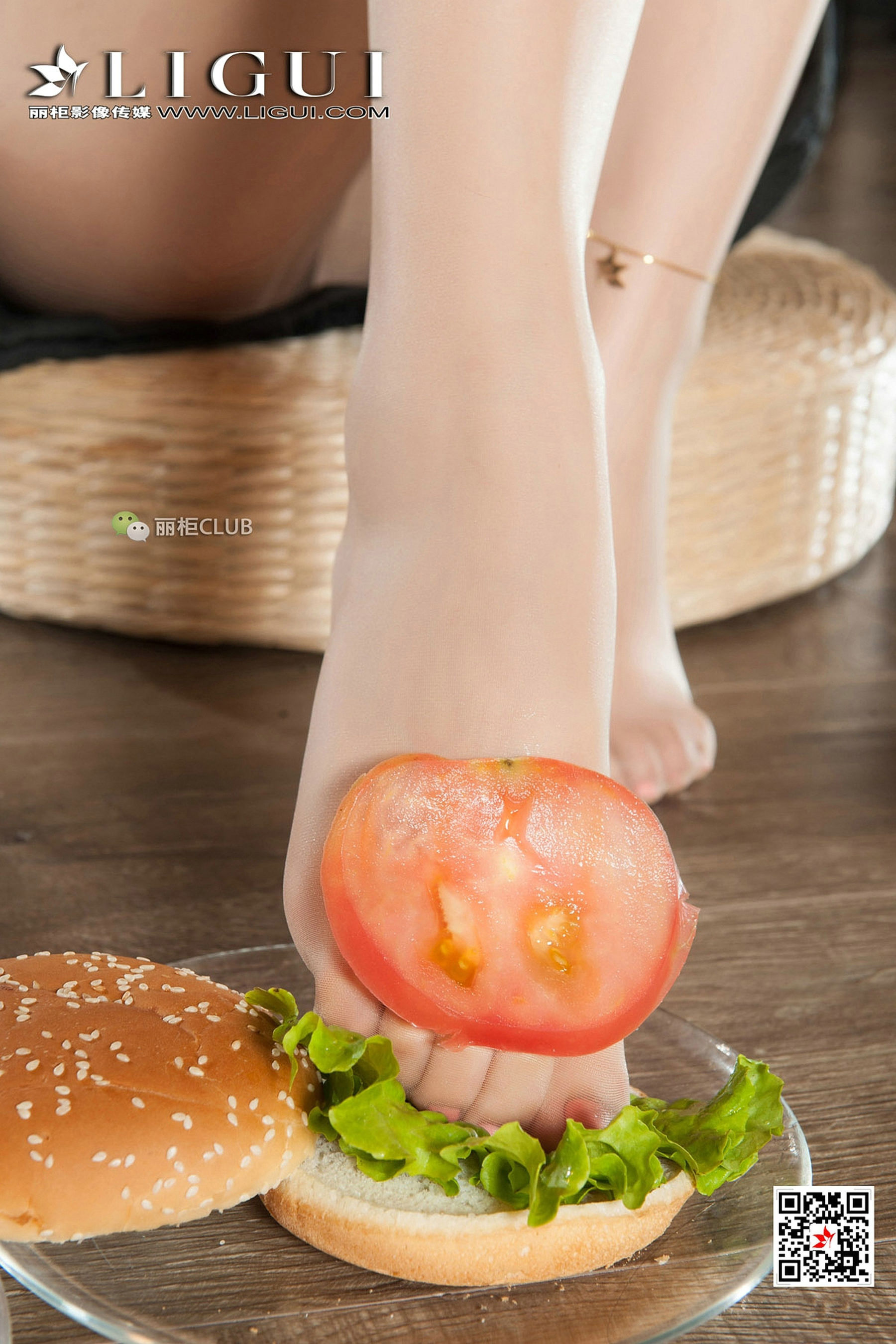 Model ice cream Pork Burger Ligui