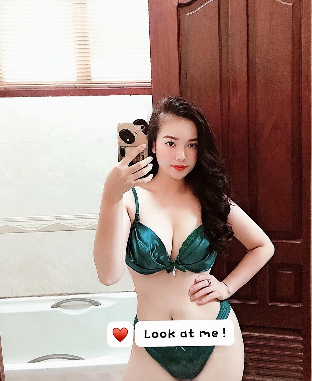 Vietnamese Young Sister Nhung Pham Big Boobs Photos