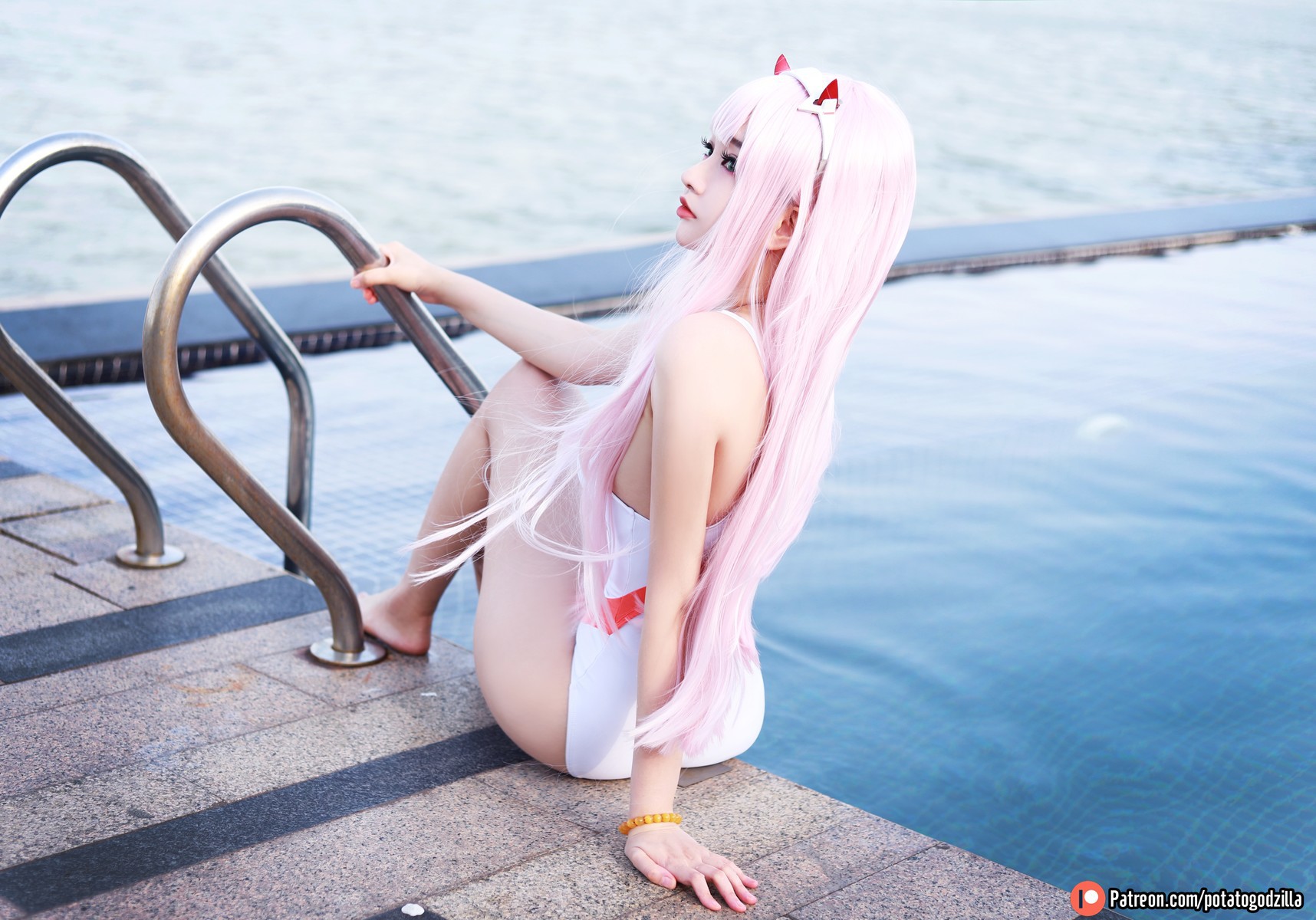 Cosplay Potato Godzilla Zero Two Swimsuit