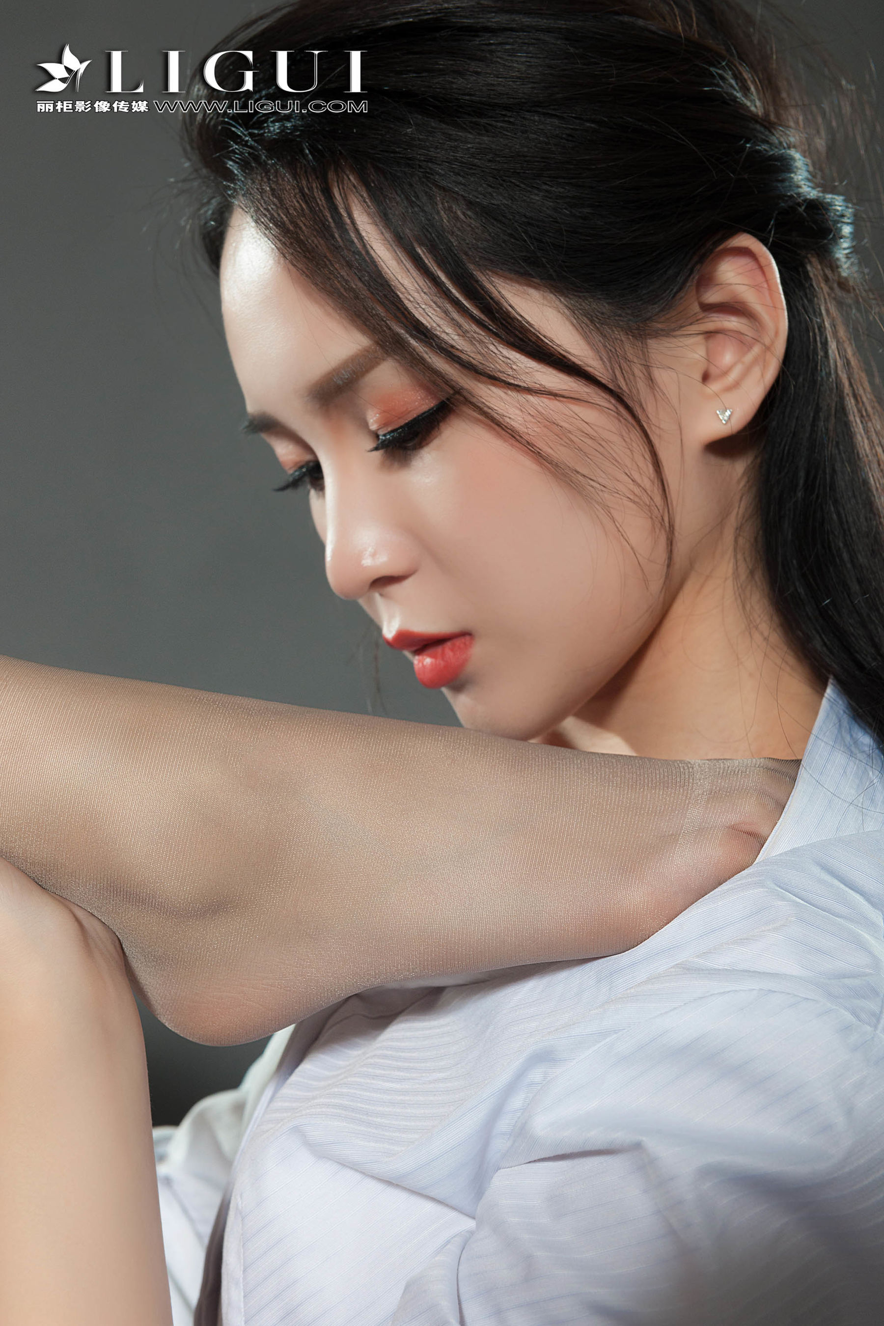 Li Cabinet Ligui Internet beauty model ice cream & amp; Xiaoxiao