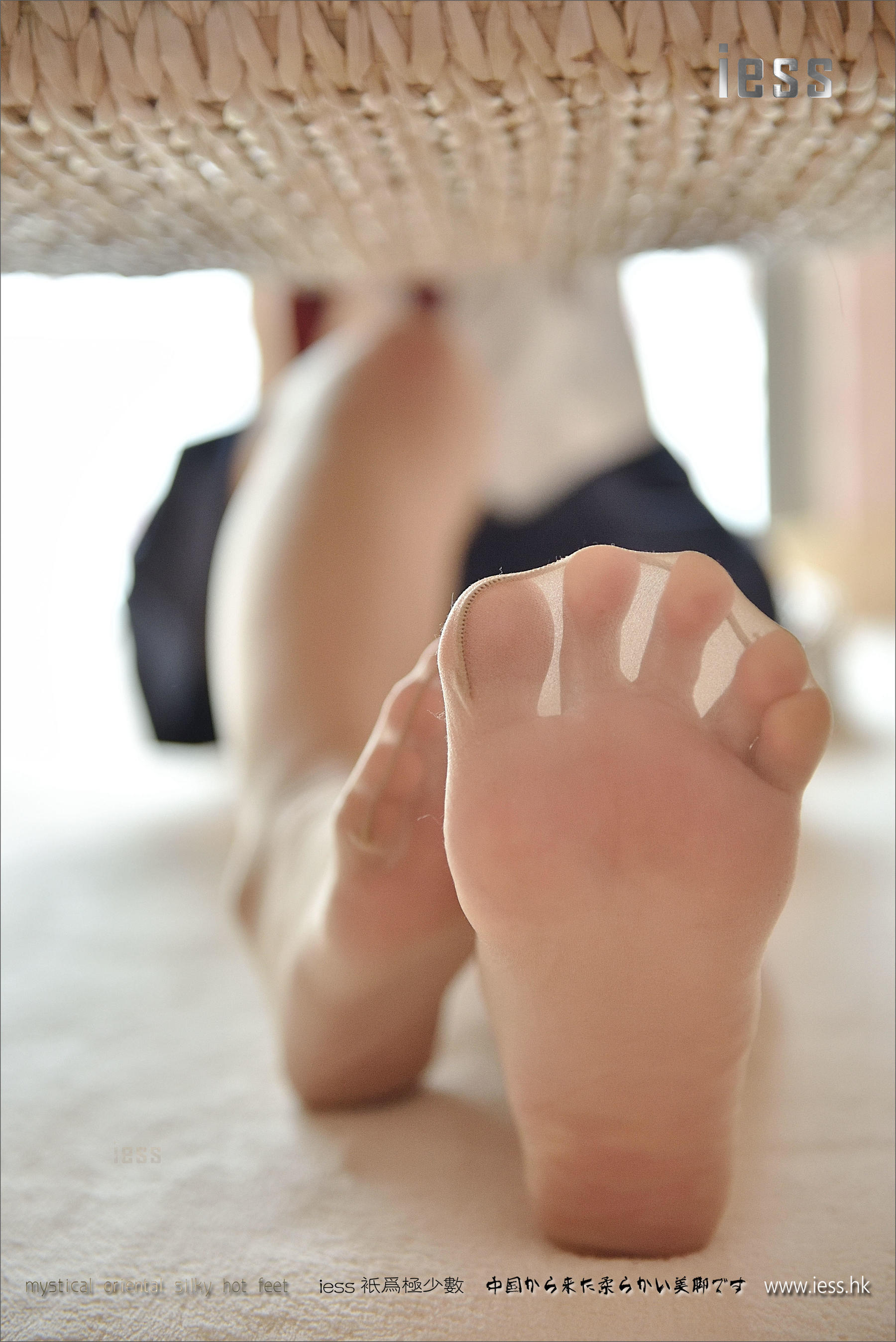 Silk Foot Bento 082 Kiki Part 2-1 of the Uniform Series-1 IESS Thoughts