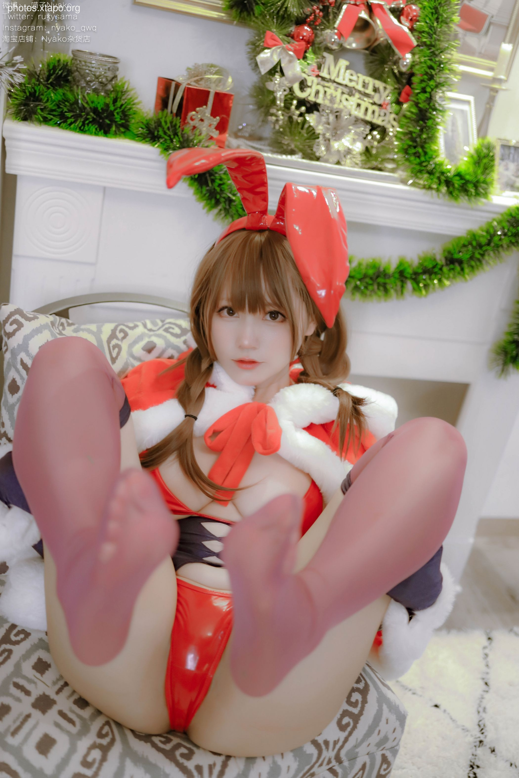 Nyako Meow Vol.28 Christmas Bunny 154p2V