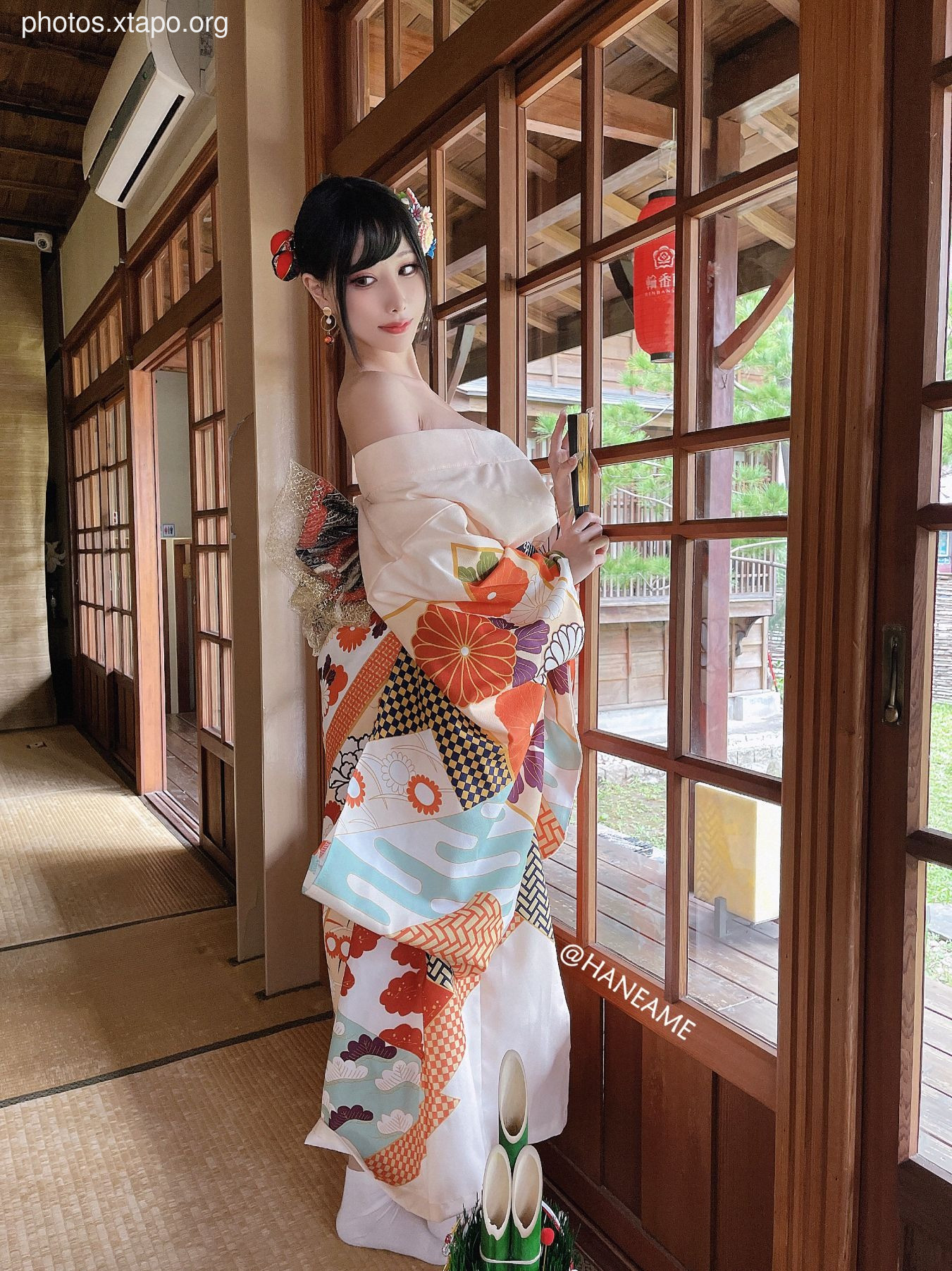 HaneAme 雨波 — Flower Print Kimono Girl