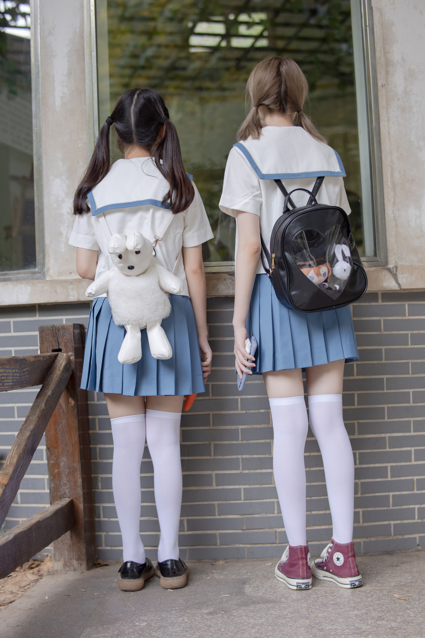 Mori Consortium JKFUN-025 Mo Mo & amp; AIKA 80D white silk overweight socks