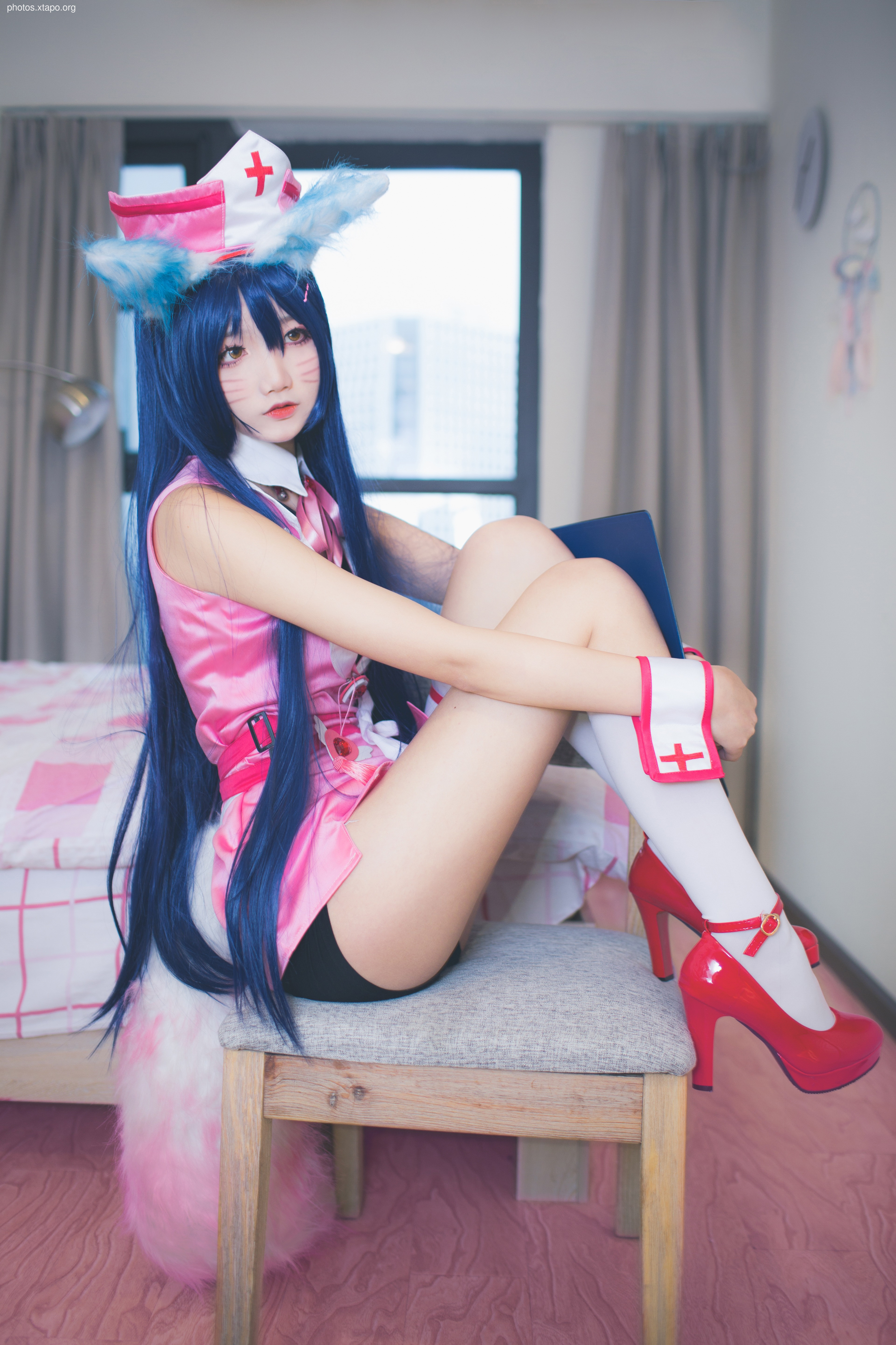 Five more than a hundred ghost Aju Nurse Series 37P-174MB