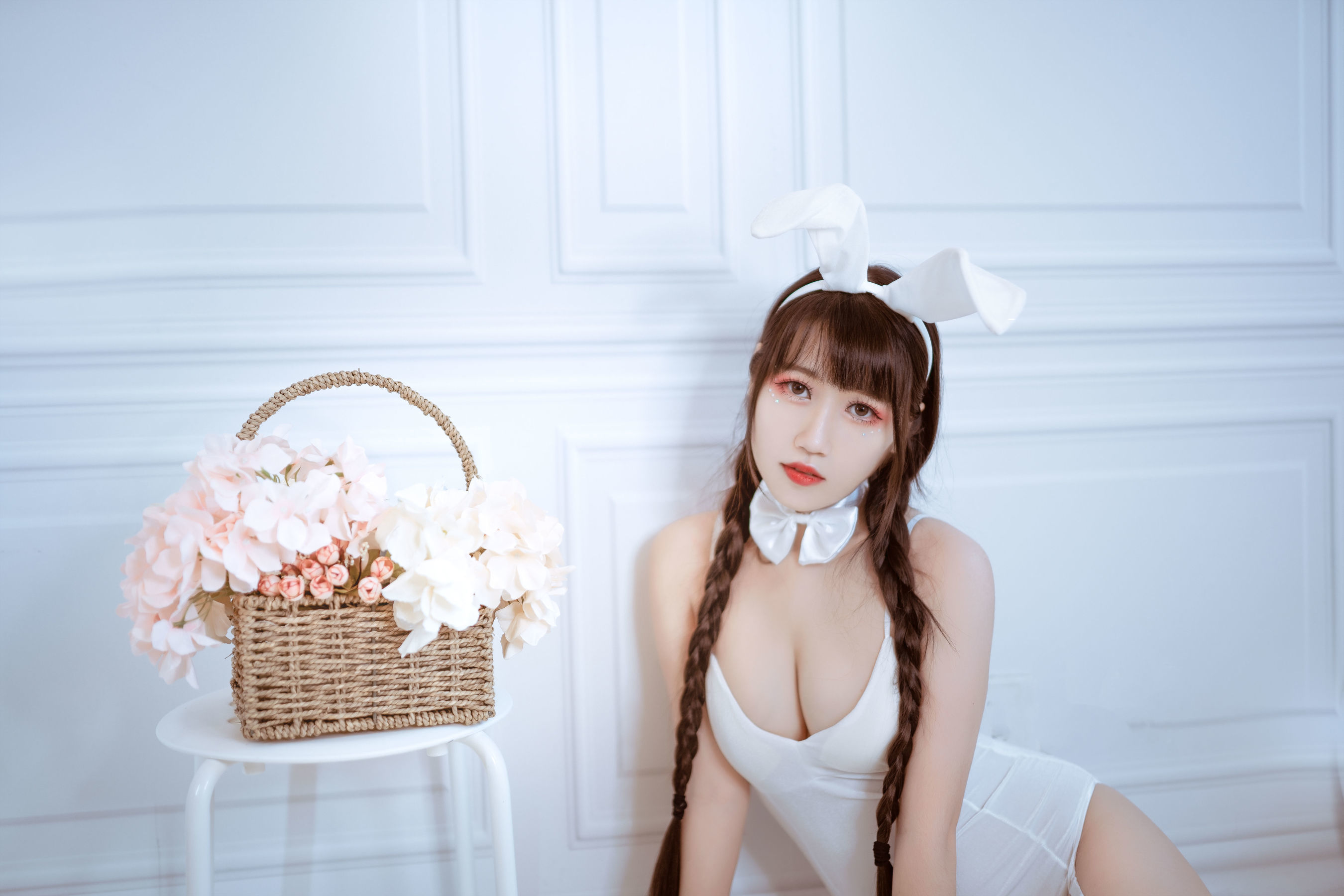 Weibo Popular COSER without cat white rabbit girl