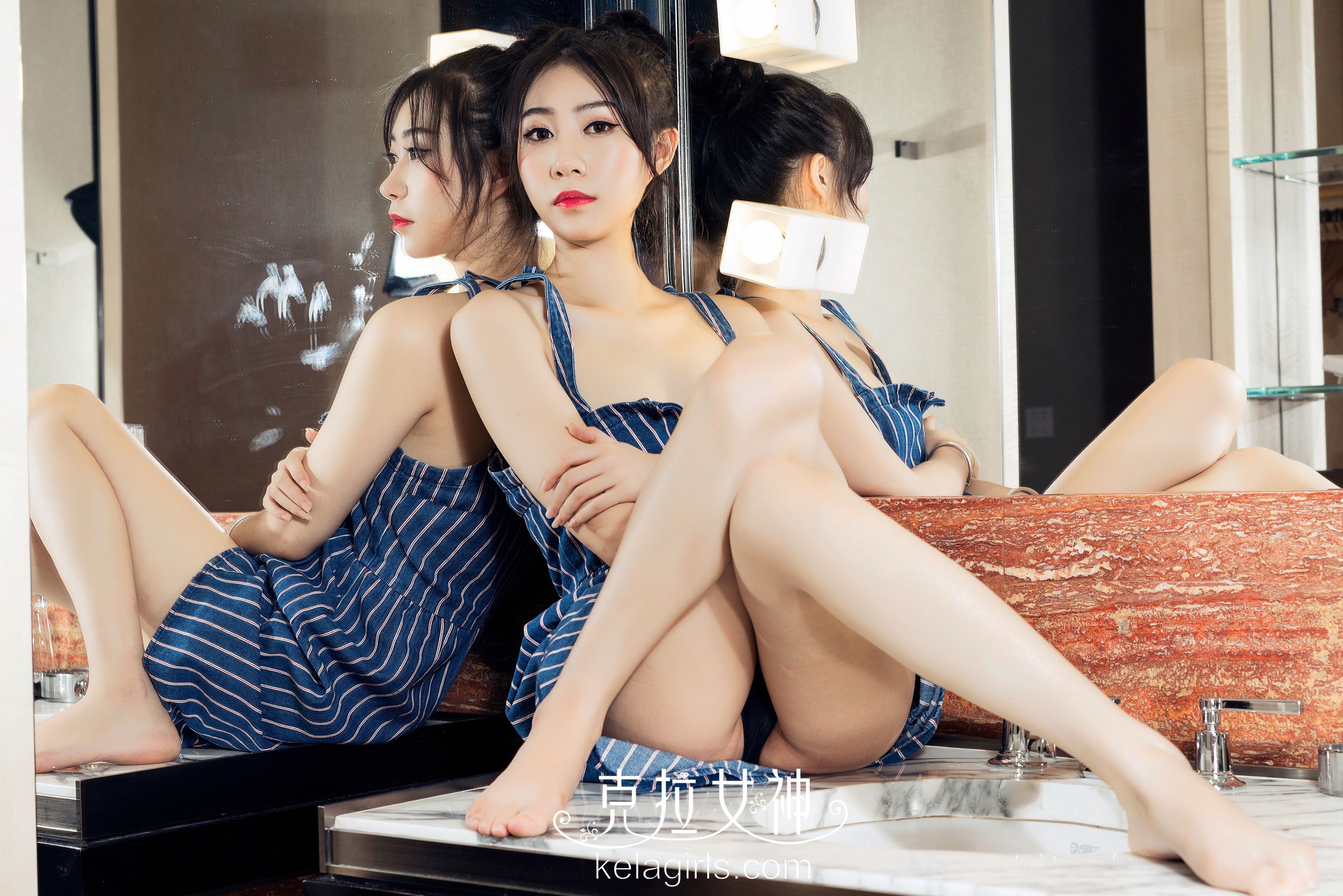 Kobayashi Golden House Tibetan Beauty Like Jade Crane Goddess