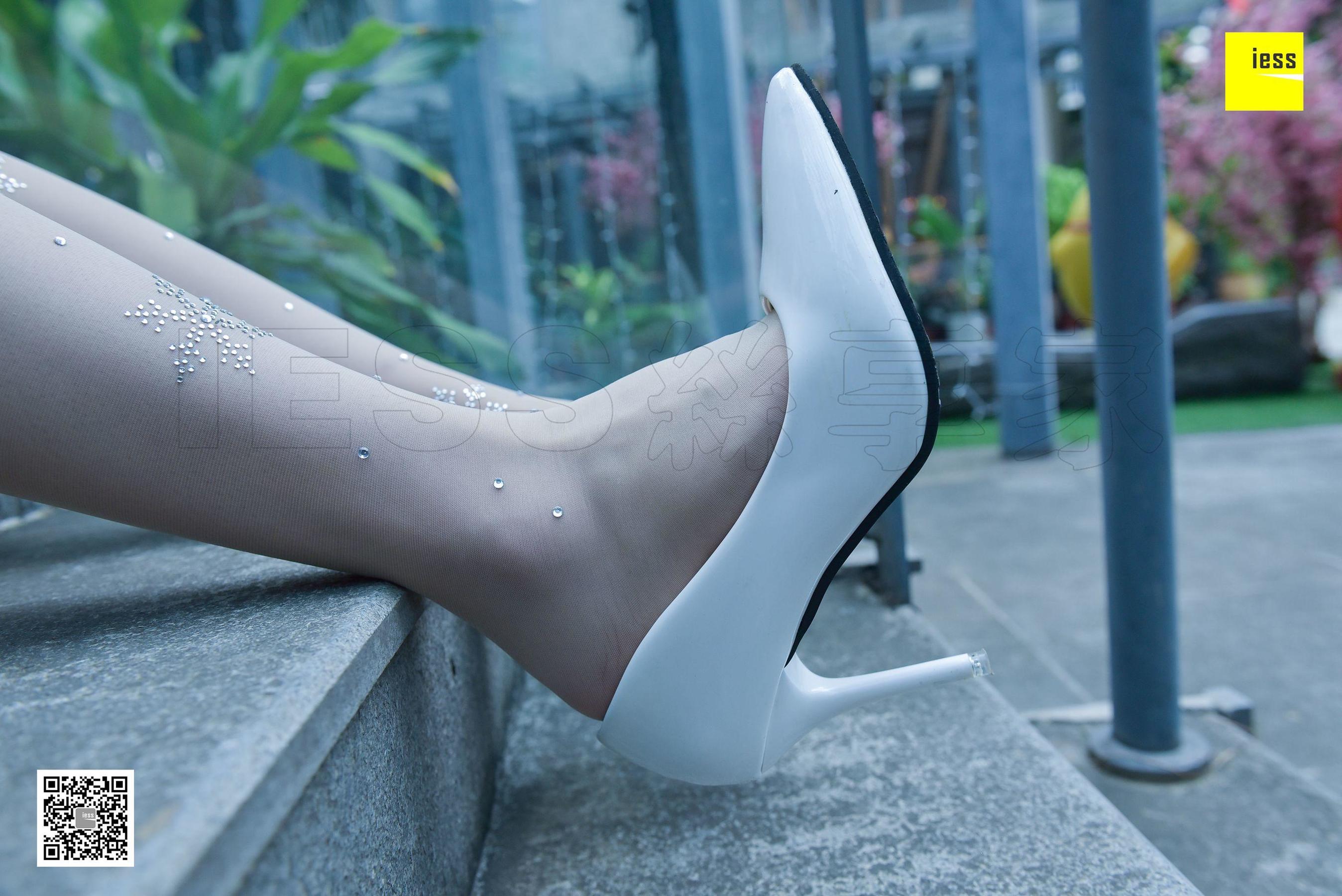 Silkxiang Home 107 Crystal Crystal White Stockings IESS Different Thoughts