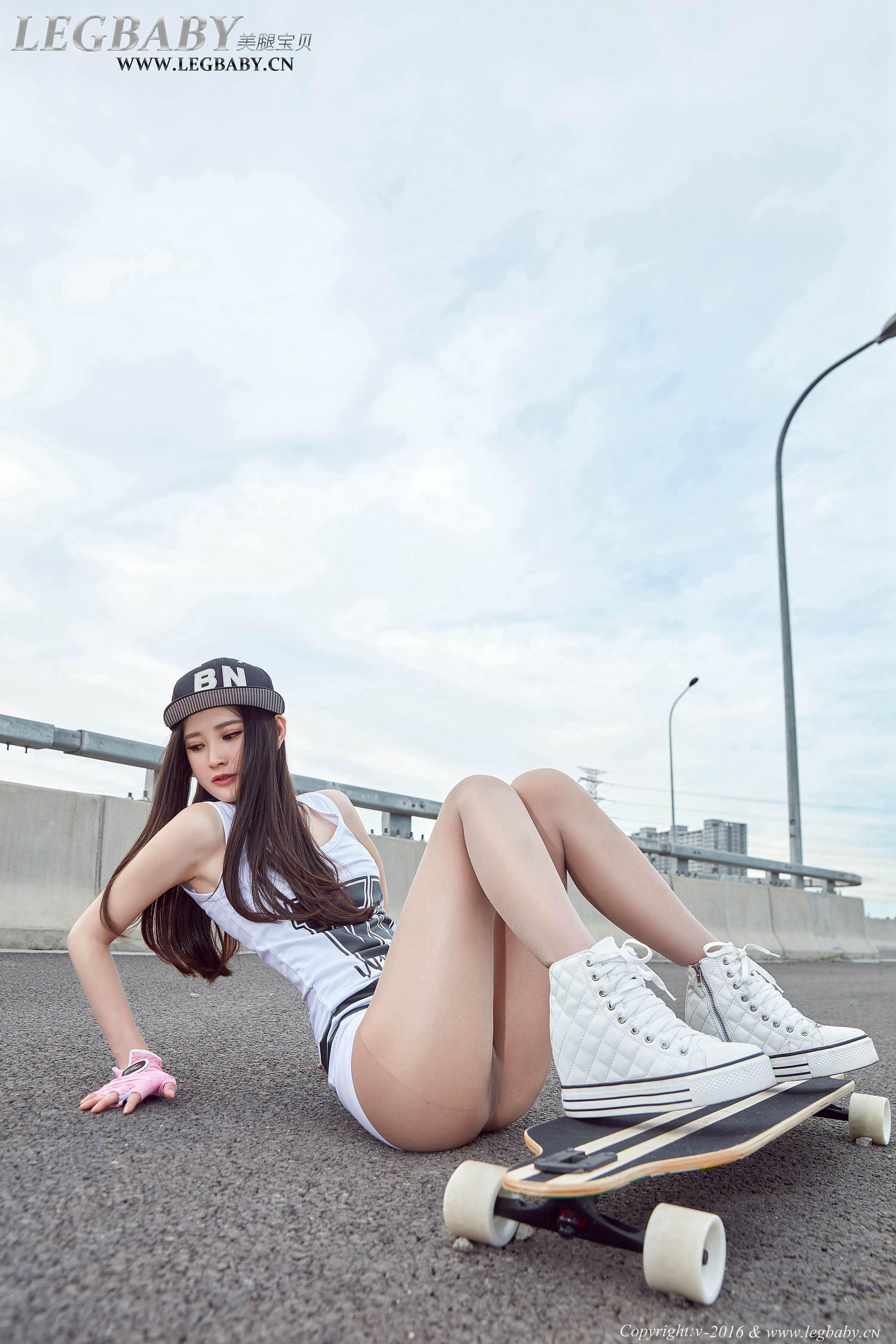 Xiaoxiao Single Board Goddess Legbaby Beautiful Leg Baby V028