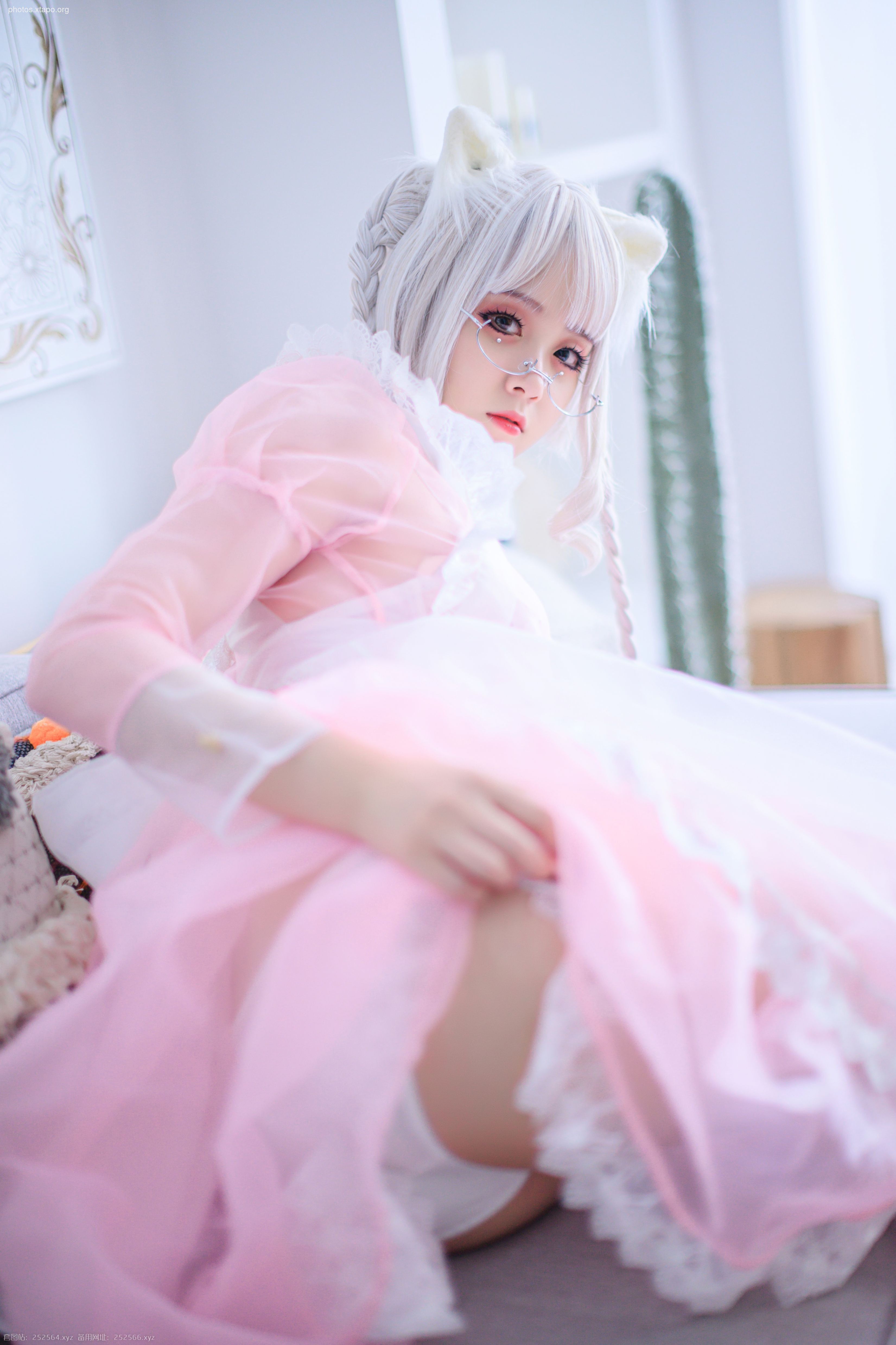 Qiu Chuchu pink transparent maid