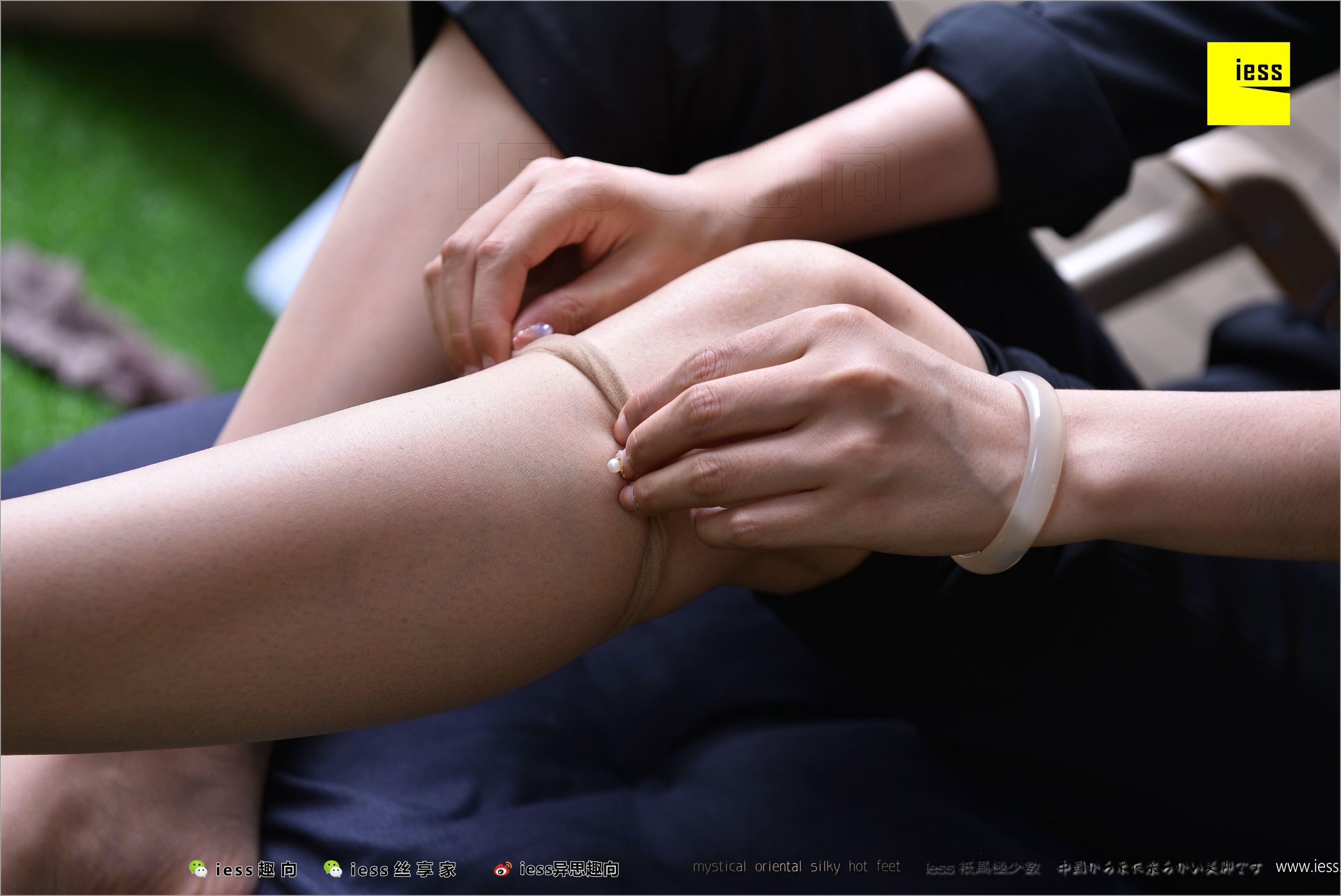 Huahua's Middle Stockings-The Beauty of Unpopular Different Thoughts to IESS Silk Foot Bento 214