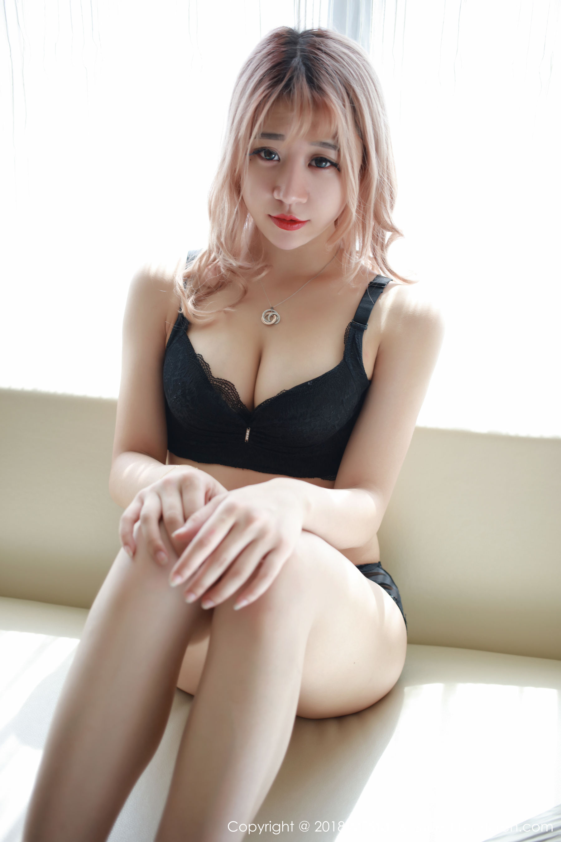 Quiet Tobey Blonde Beauty with Qiong Model Academy MFStar Vol.120