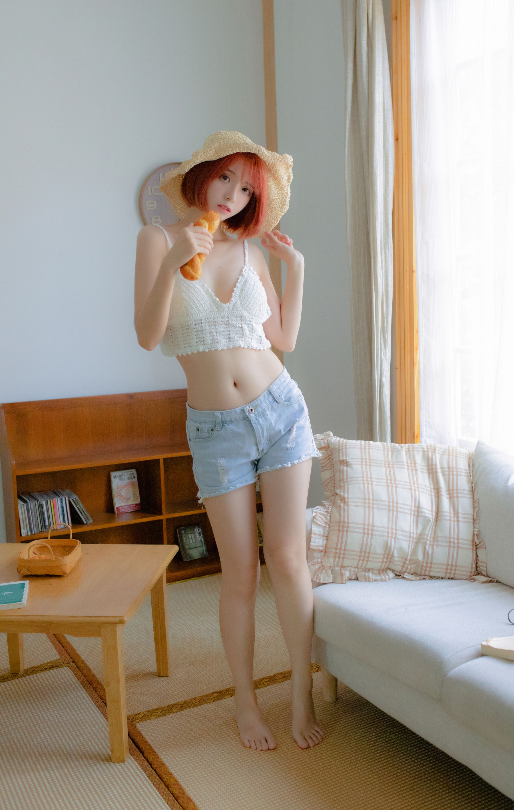 COS Welfare Crazy Cat SS -Straw Hat Girl