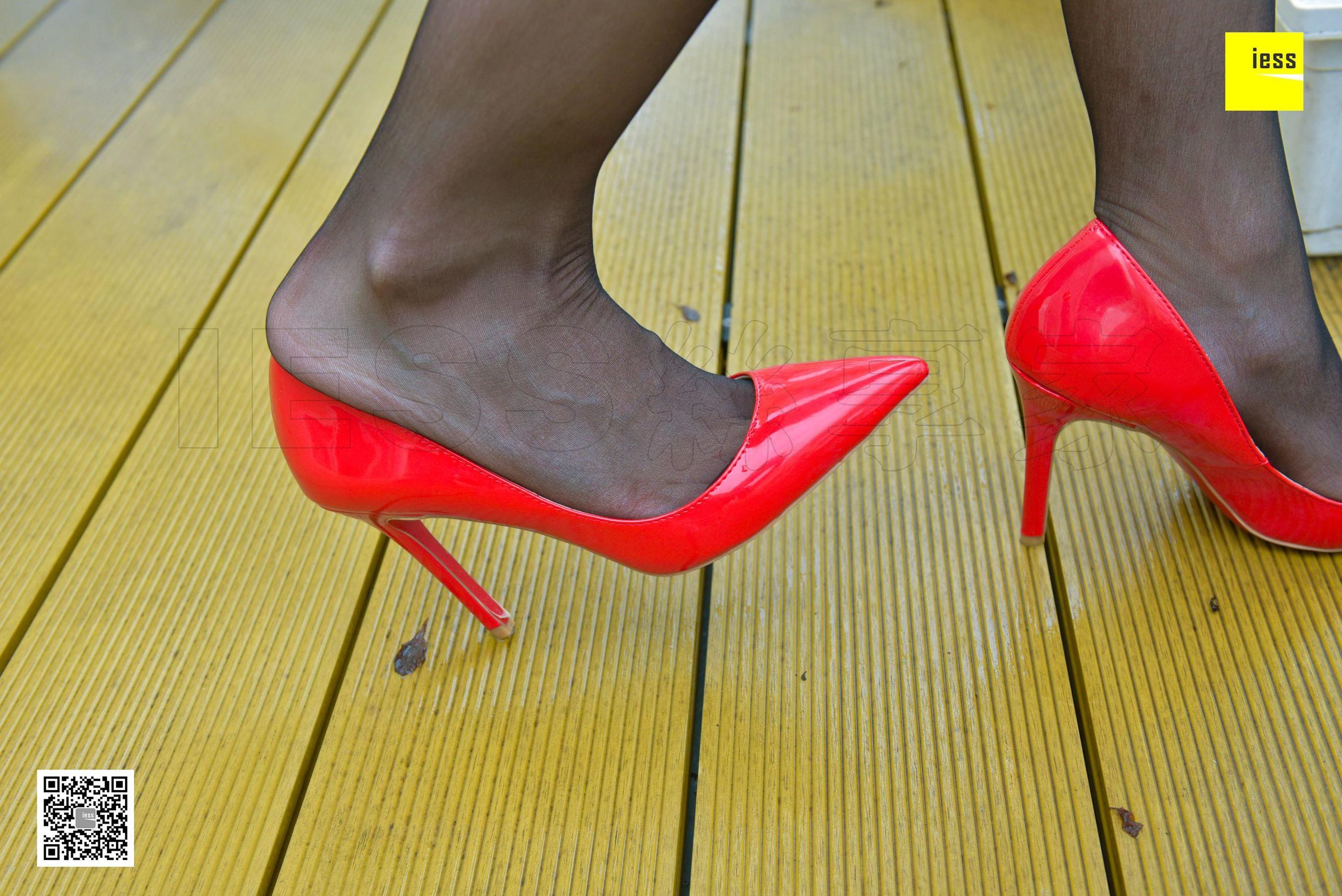 Silk House 120 Junjun Black Silk of Foot Rolo IESS Thoughts and Fun