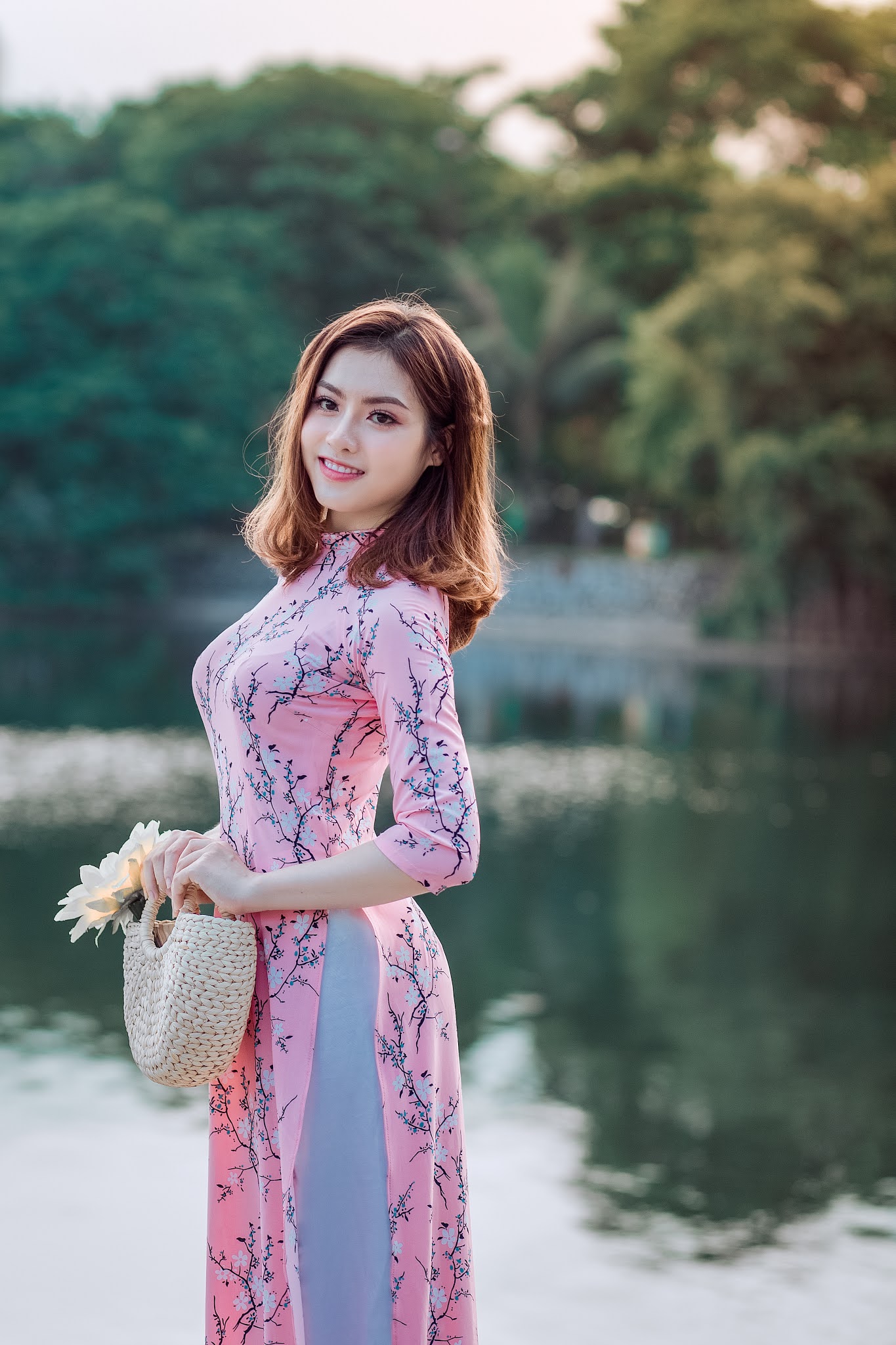 Top 100 most beautiful long dresses in Vietnam