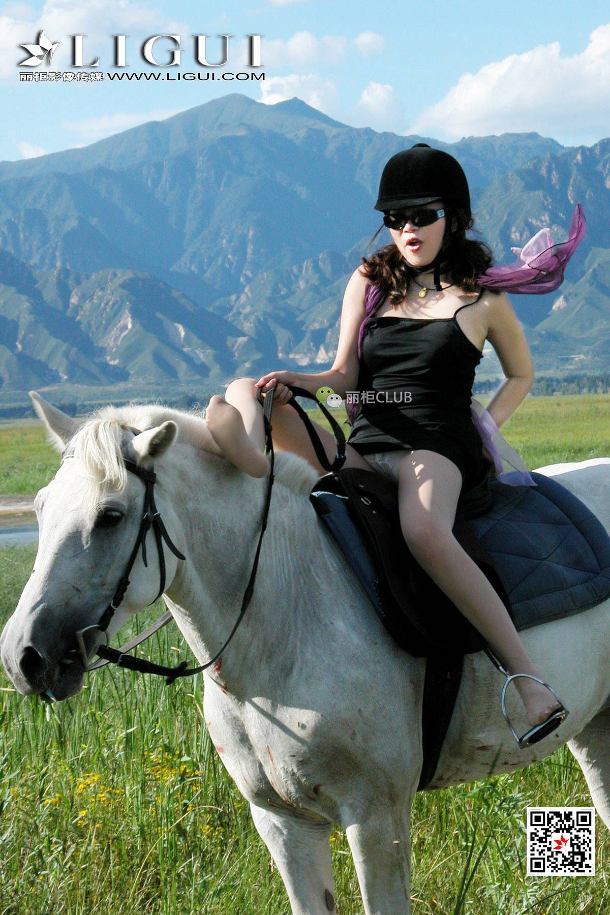 Leg Model Silk Gao White Horse Girl Mith Ligui Beautiful leg silk foot