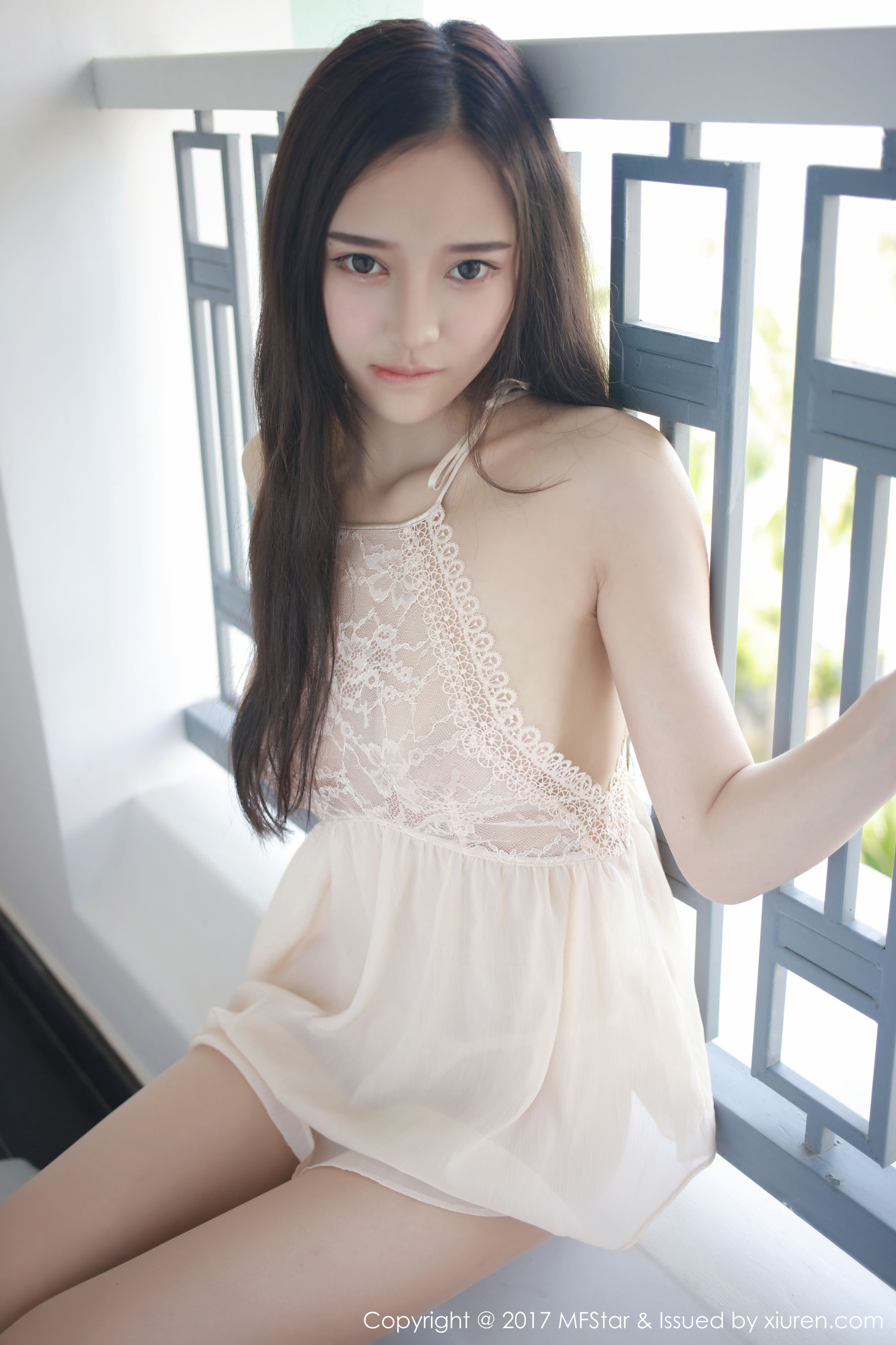 Tang Qier IL Beauty in Lace Clothing Dress Model Academy MFStar Vol.101