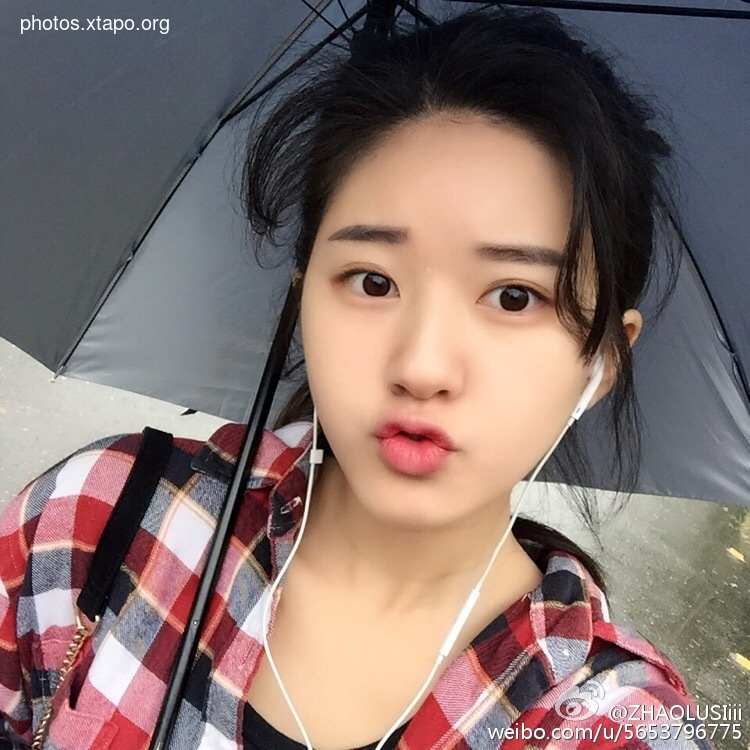 Zhao Lo Tu 赵露思,