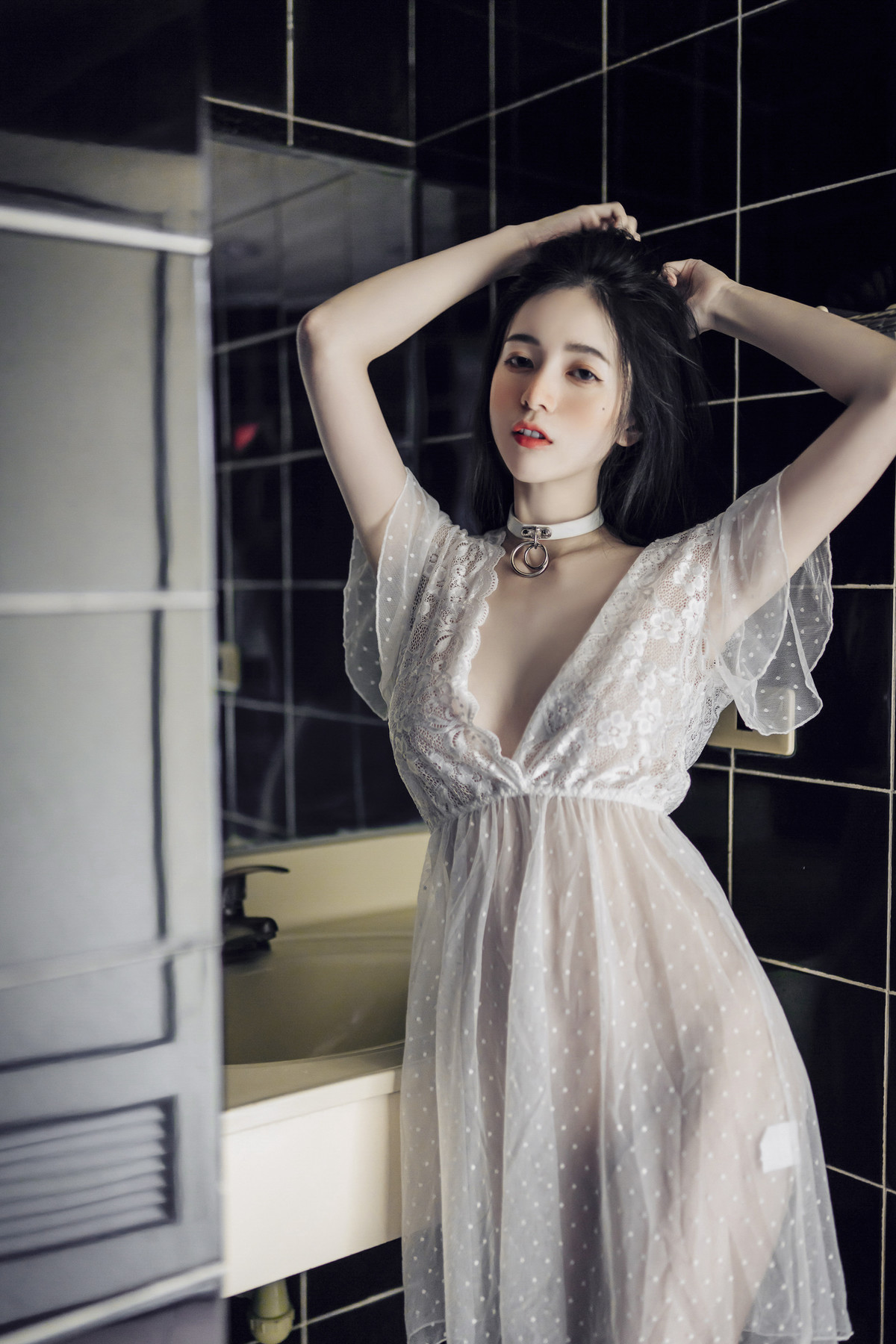 Xian Xianchen’s long-awaited solo photo? A sincere and super rich photo, completely nude and six sets of clothes, an explosive sexy girlfriend Chenchen Vol.01