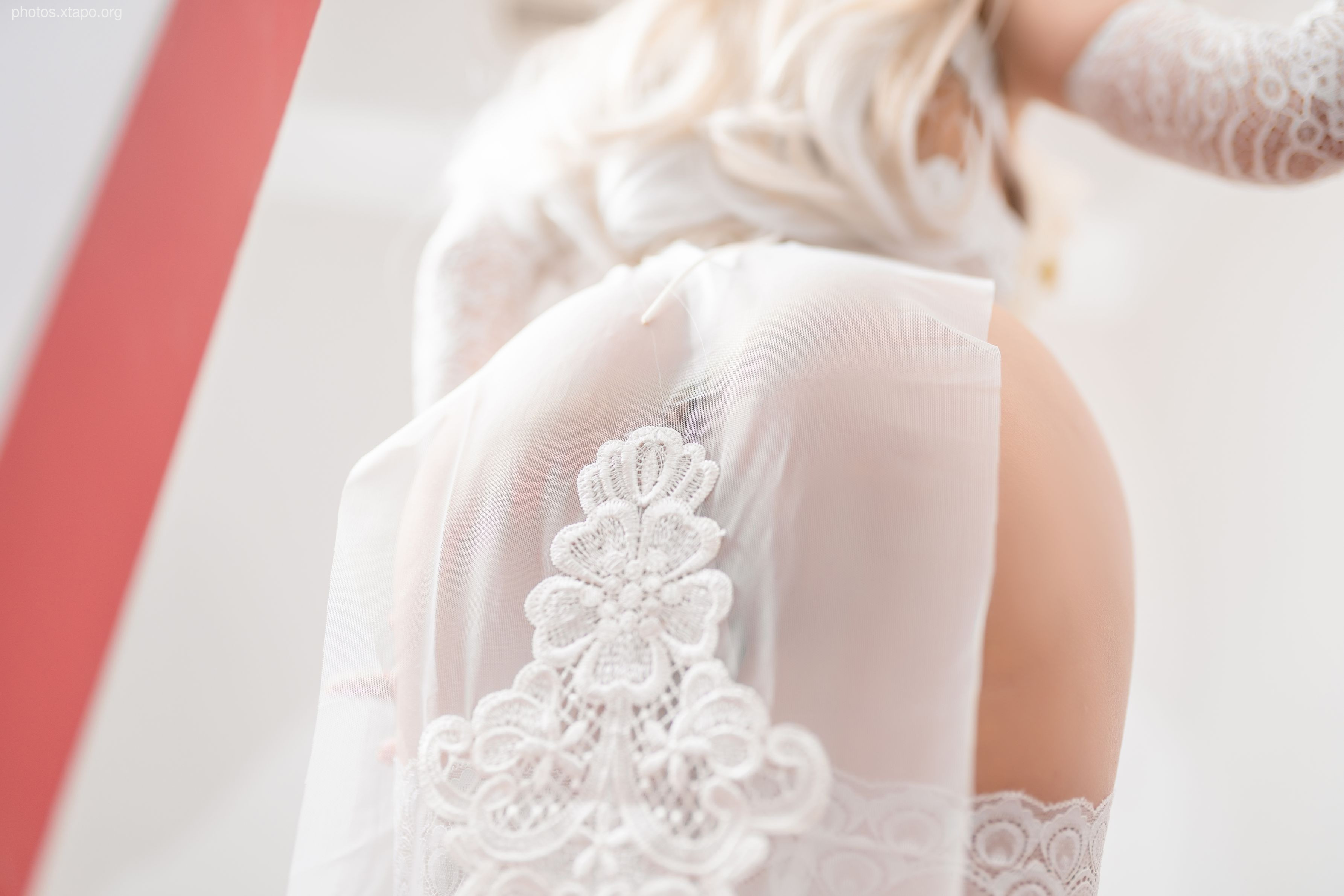 Mo Mo True Love Edition Cowing Cheongsam-White