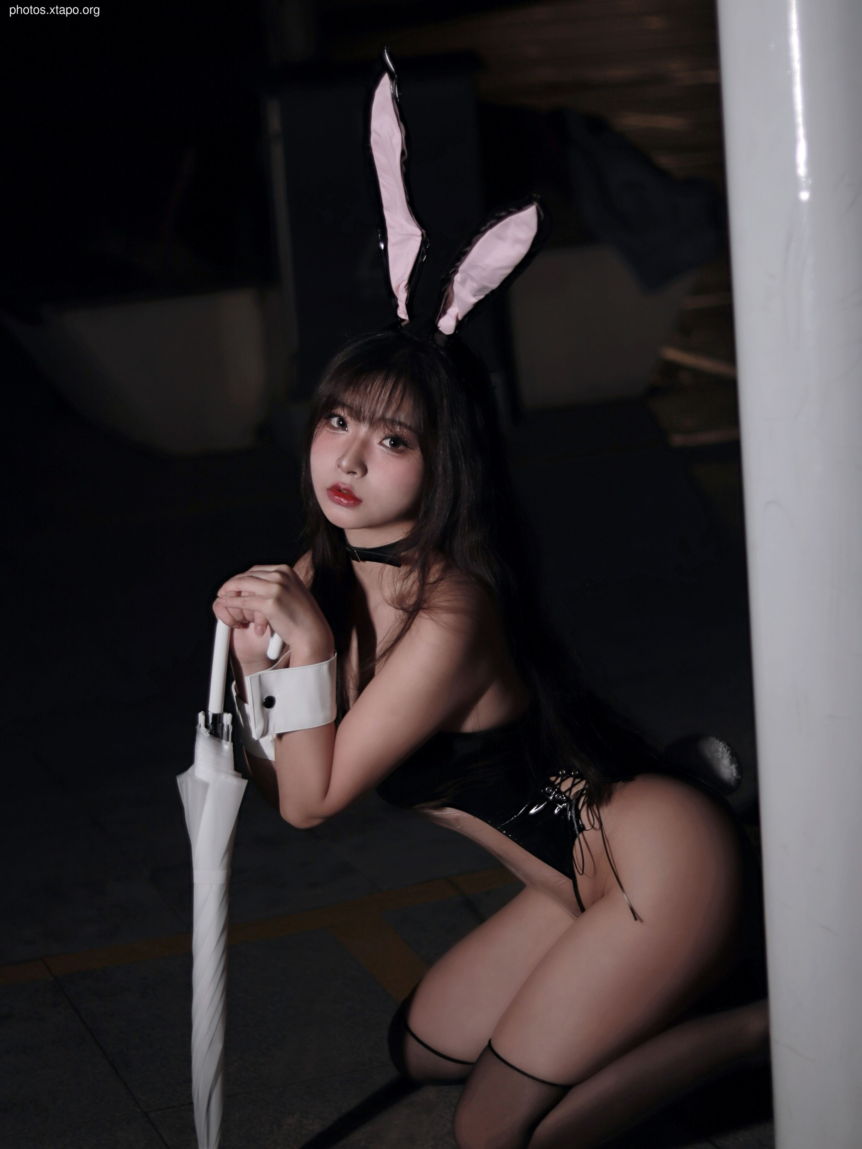 YUUHUI Yuhui picture bag -Rabbit girl (35P275MB) in the rain