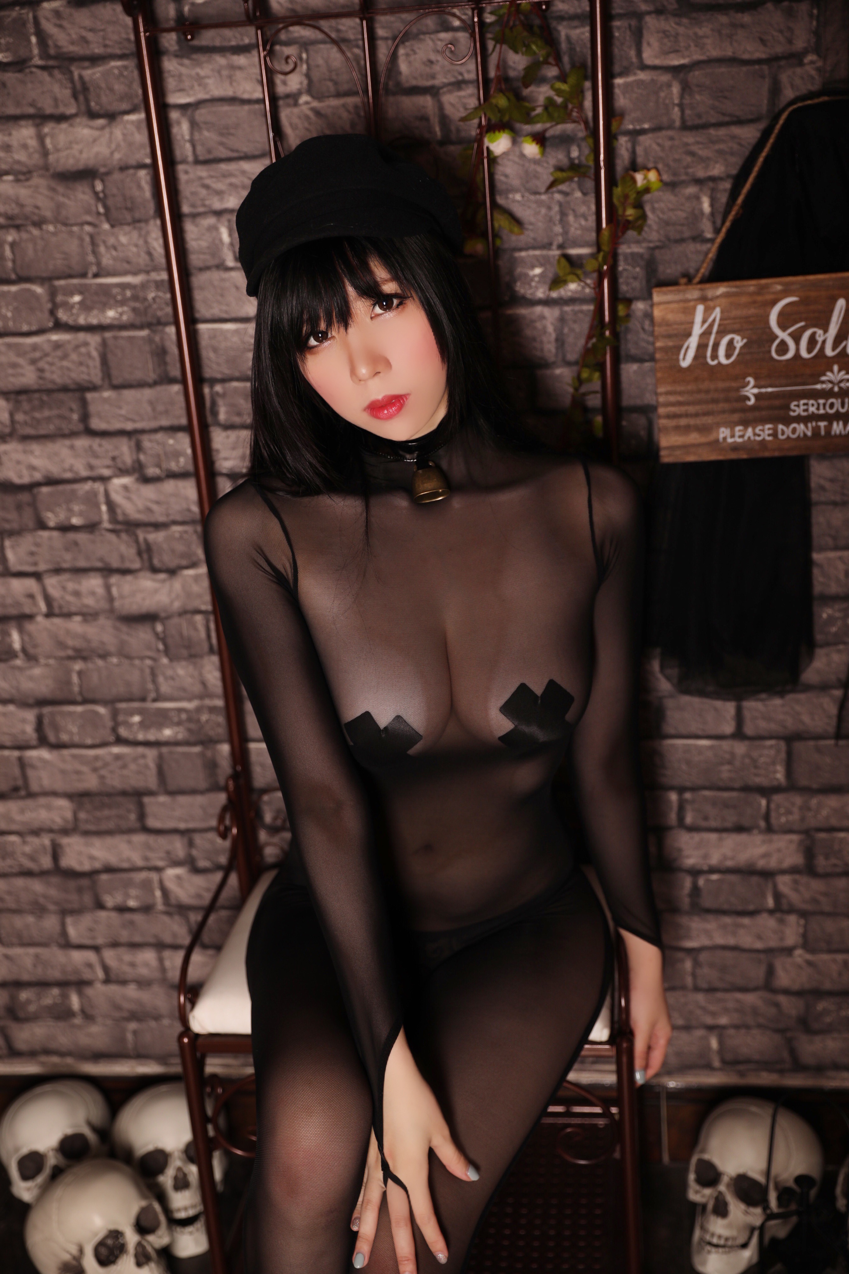 Lu Yexi Vol.03 Black Silk Suit 149P-443MB