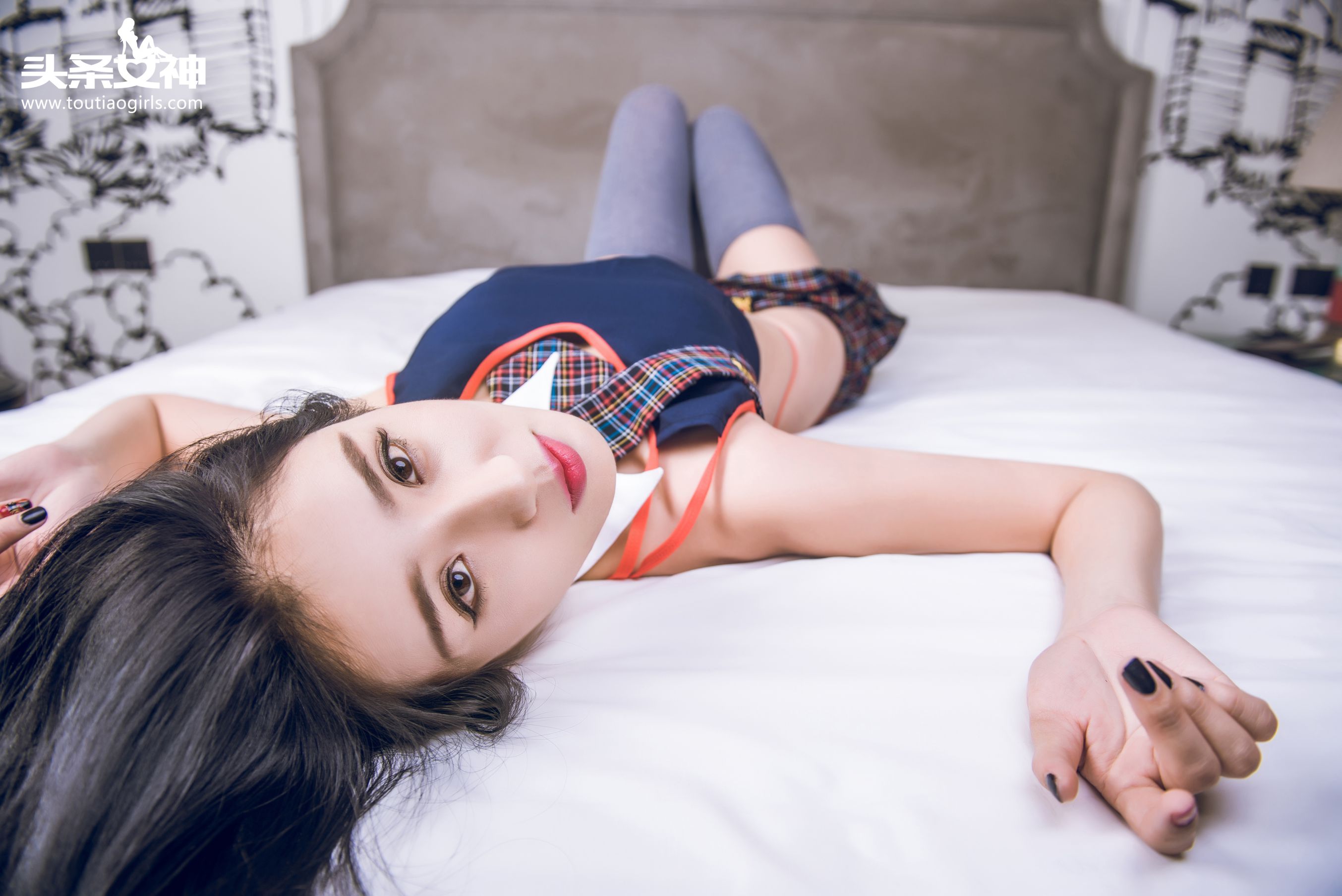 Ripple SARA Sister downstairs Headline Goddess