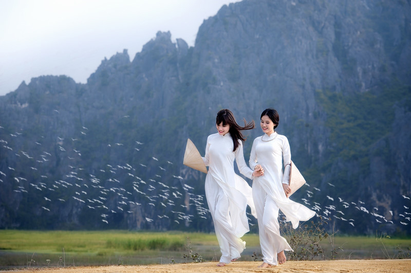 Top 100 most beautiful long dresses in Vietnam