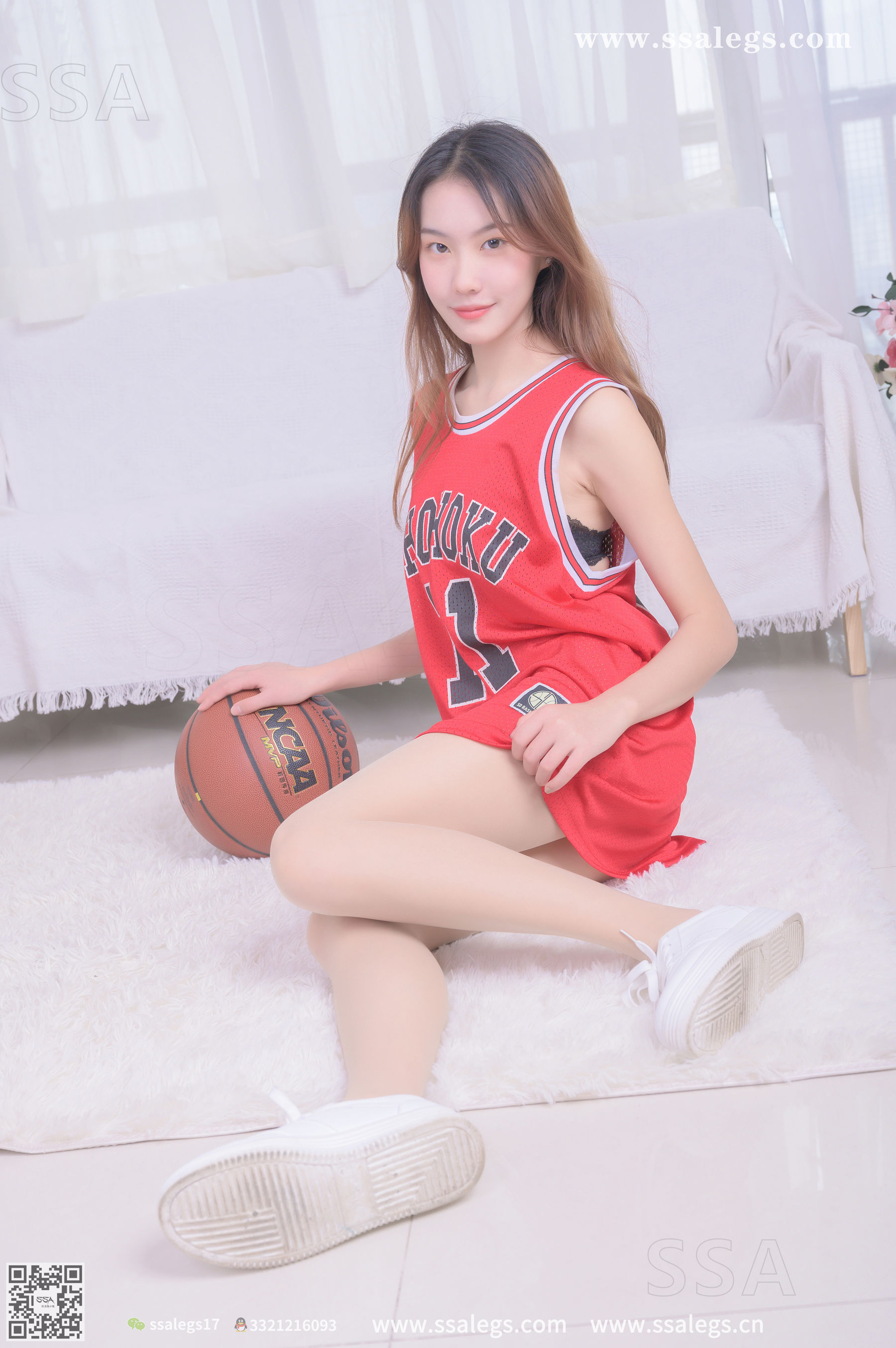 SSA Silk Club Super Clear photo NO.324 Ms. Susu Sister Su Su with a holiday at home to play basketball (top)