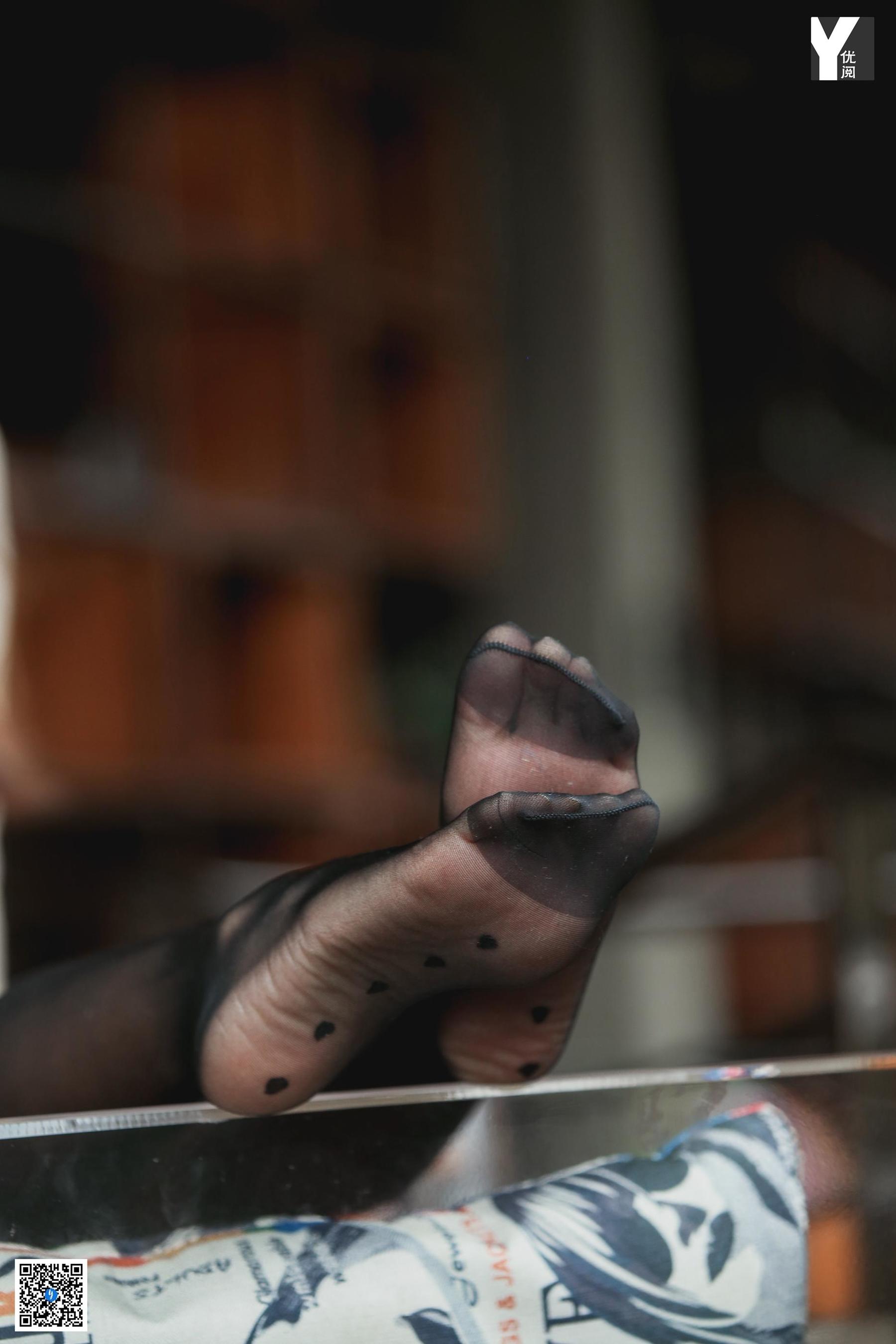 IESS Thoughts and Fun Model: Wan Ping Pure and Desire Black