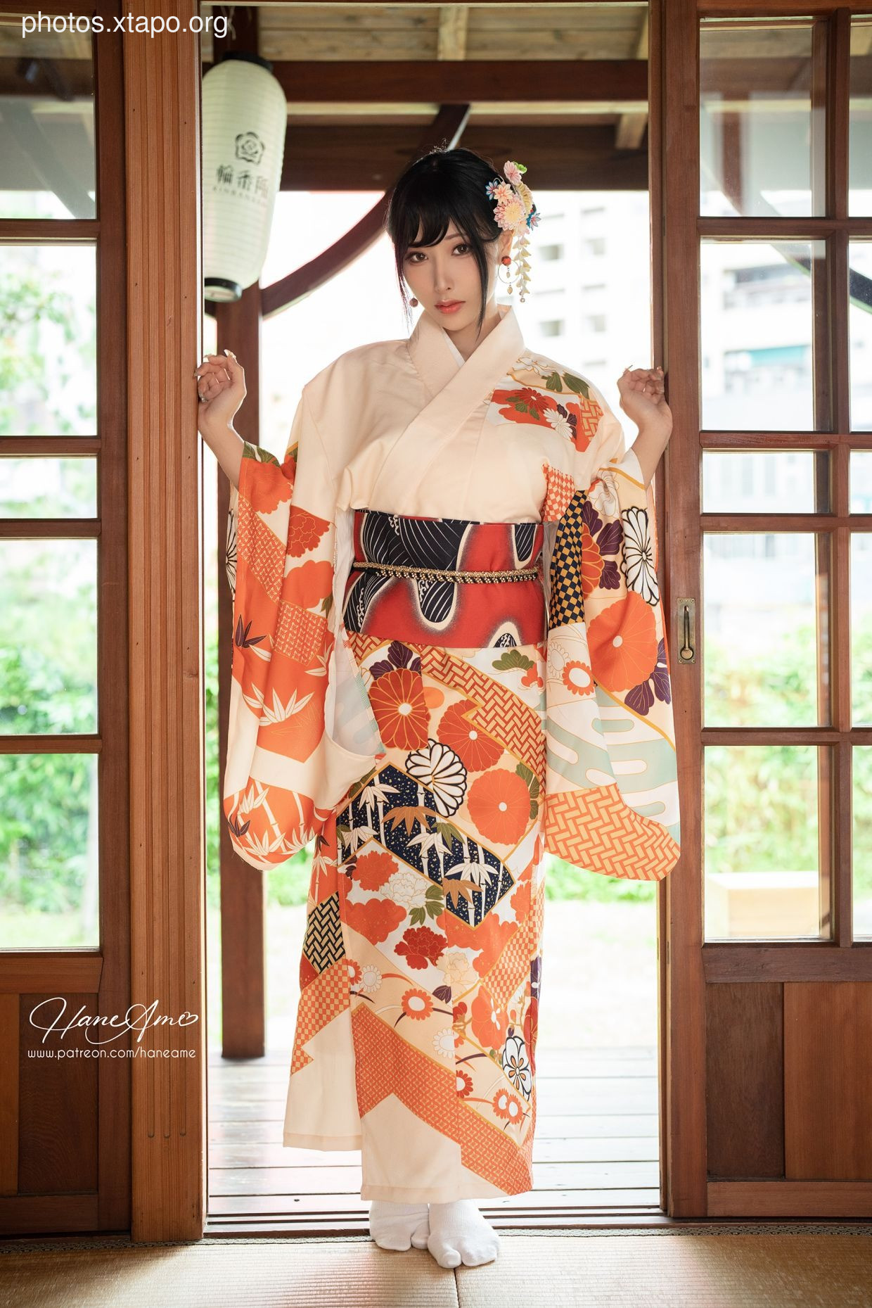 HaneAme 雨波 — Flower Print Kimono Girl