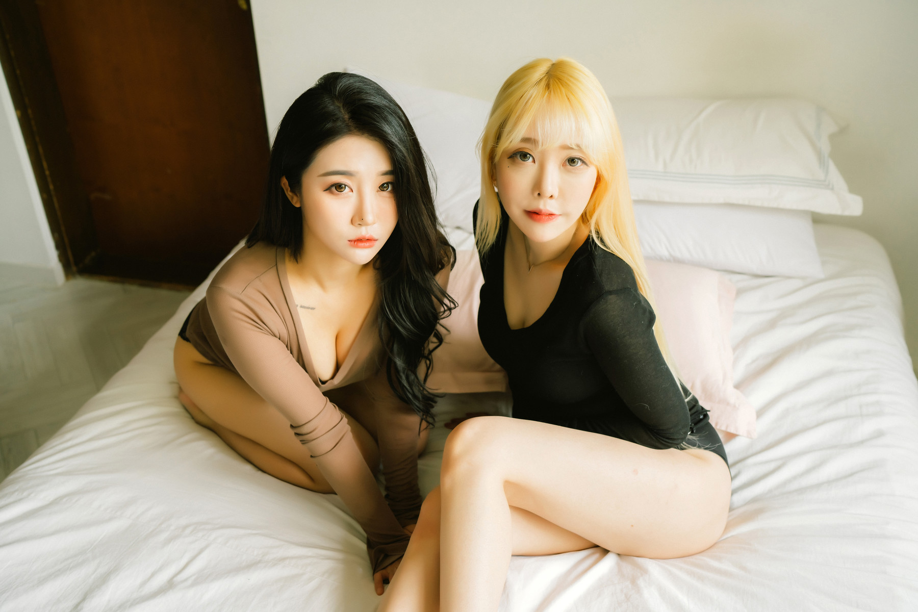 Bomi Bomi x Zia, [Moon Night Snap] Together Vol.02 – Set.02