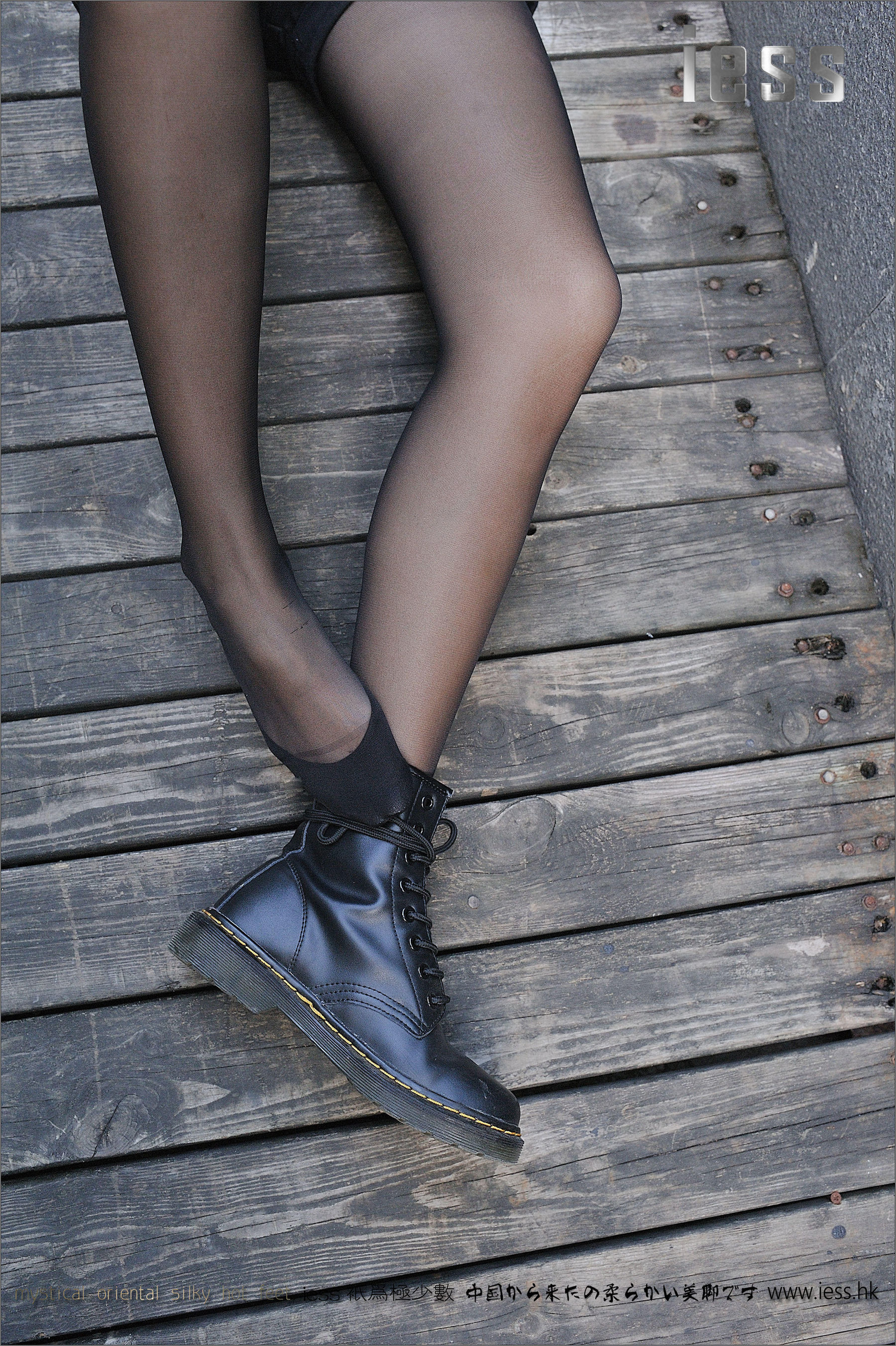 Silk Foot Bento 064 SASA Black Silin Boot