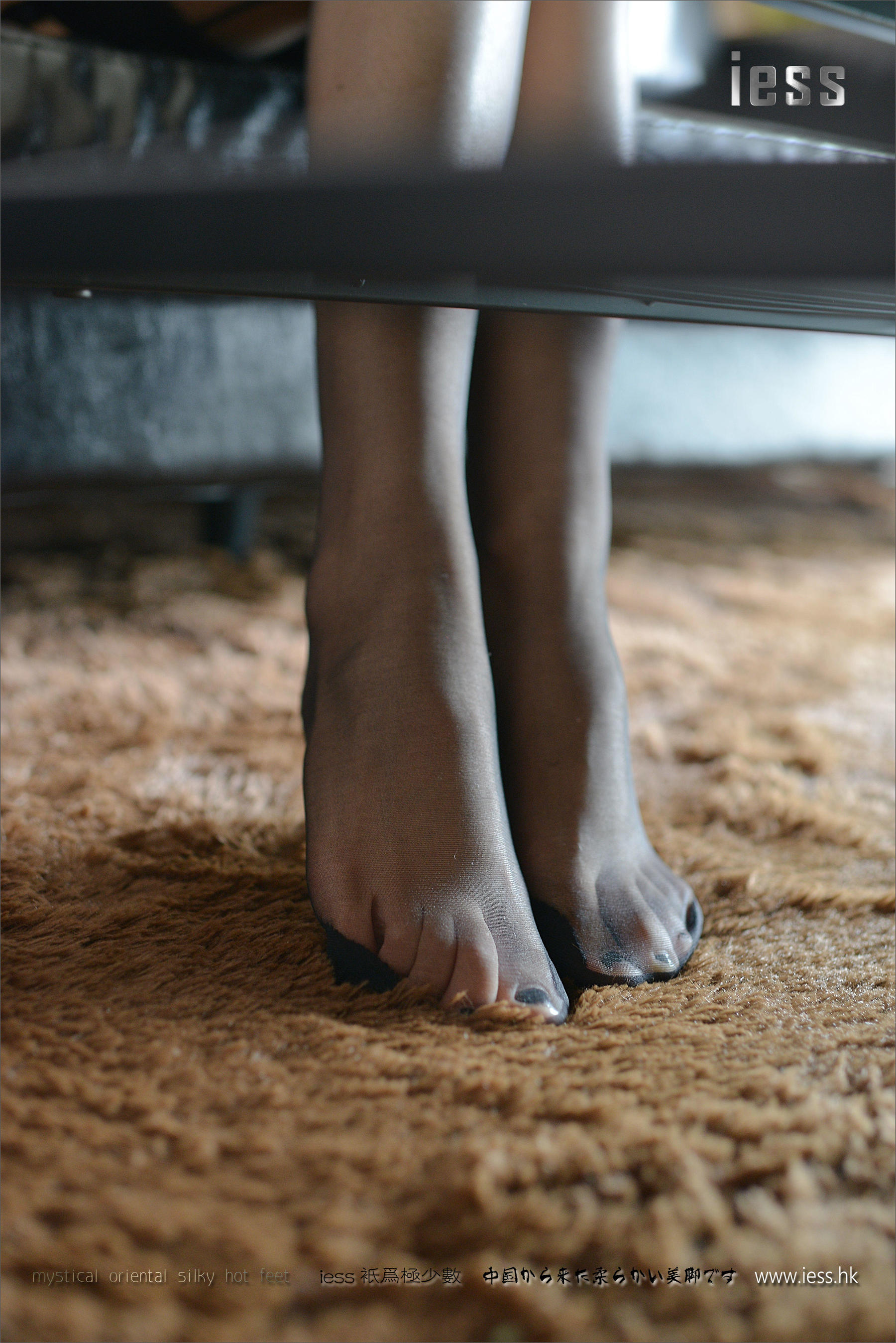 Silk Foot Bento 072 Little C Uniform Black Silk Show IESS is thinking about it