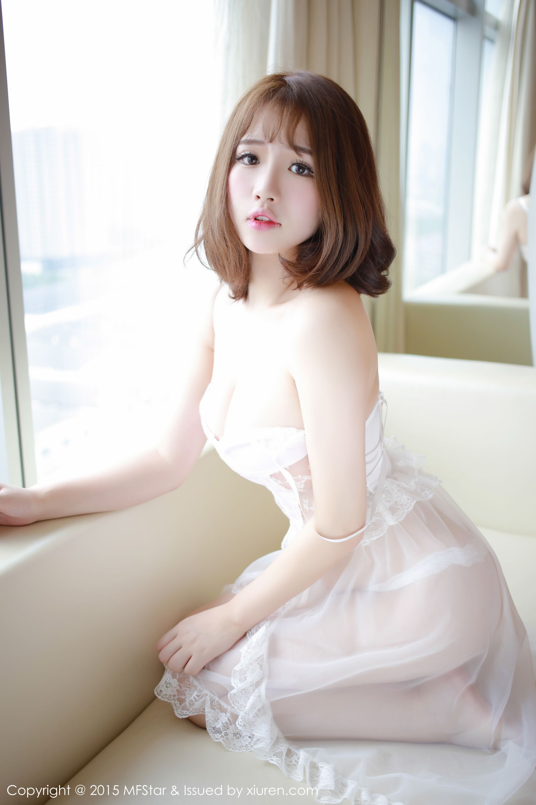 Xu Cake Pink Fine and Fine Eye Sisters Model Academy MFSTAR VOL.012