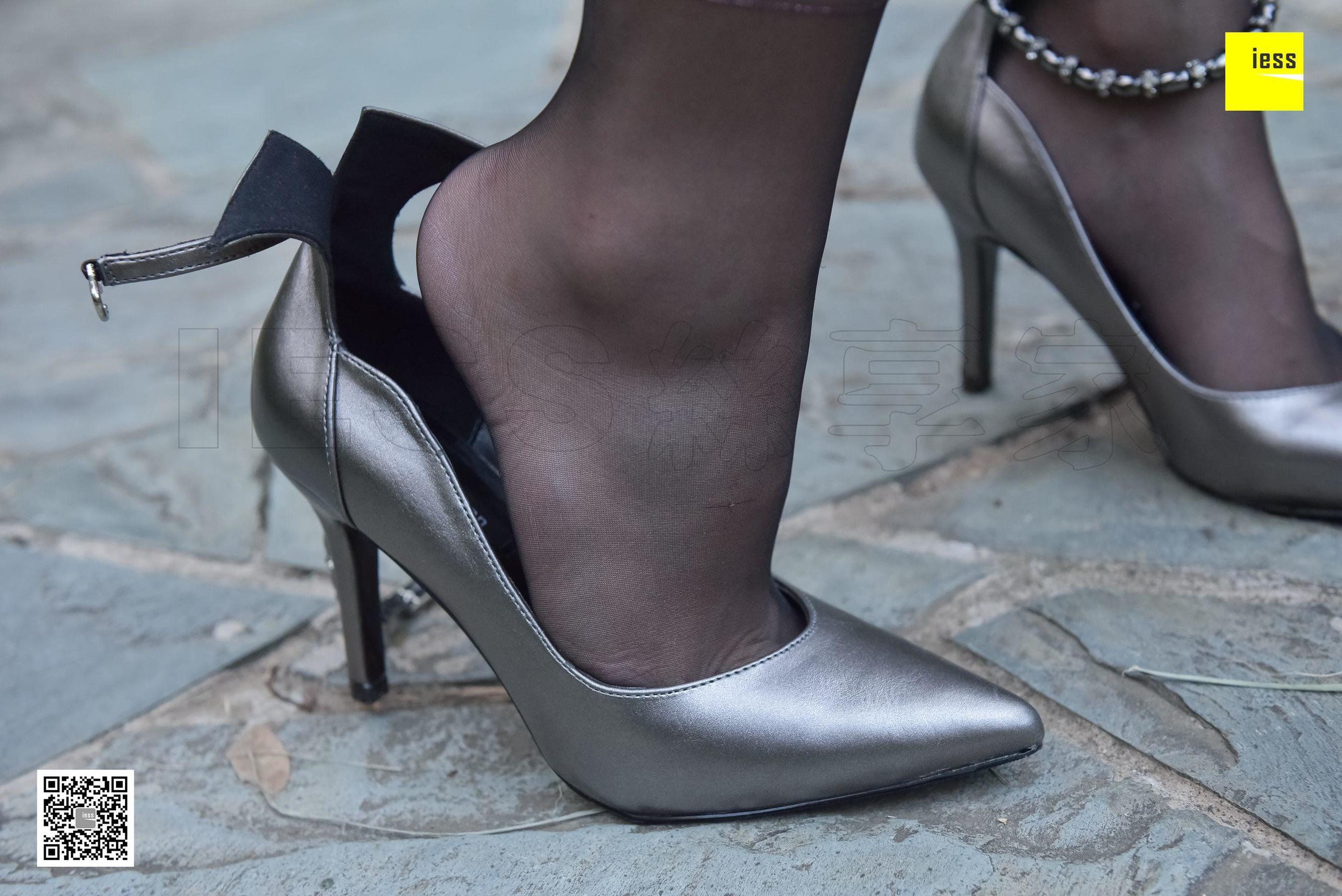 Silkxiang Home 115 Autumn and Autumn The Black Silk Beauty of the Garden IESS is thinking about it