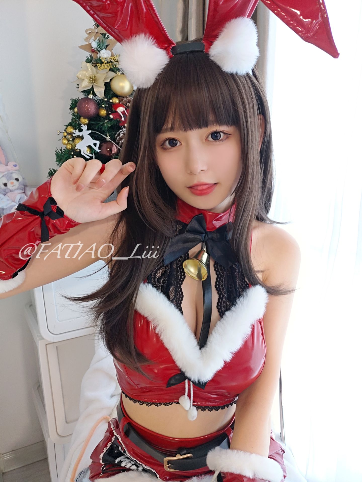 Welfare COS Fan Zhizhu (Stick Girl) Fantia -Merry Christmas