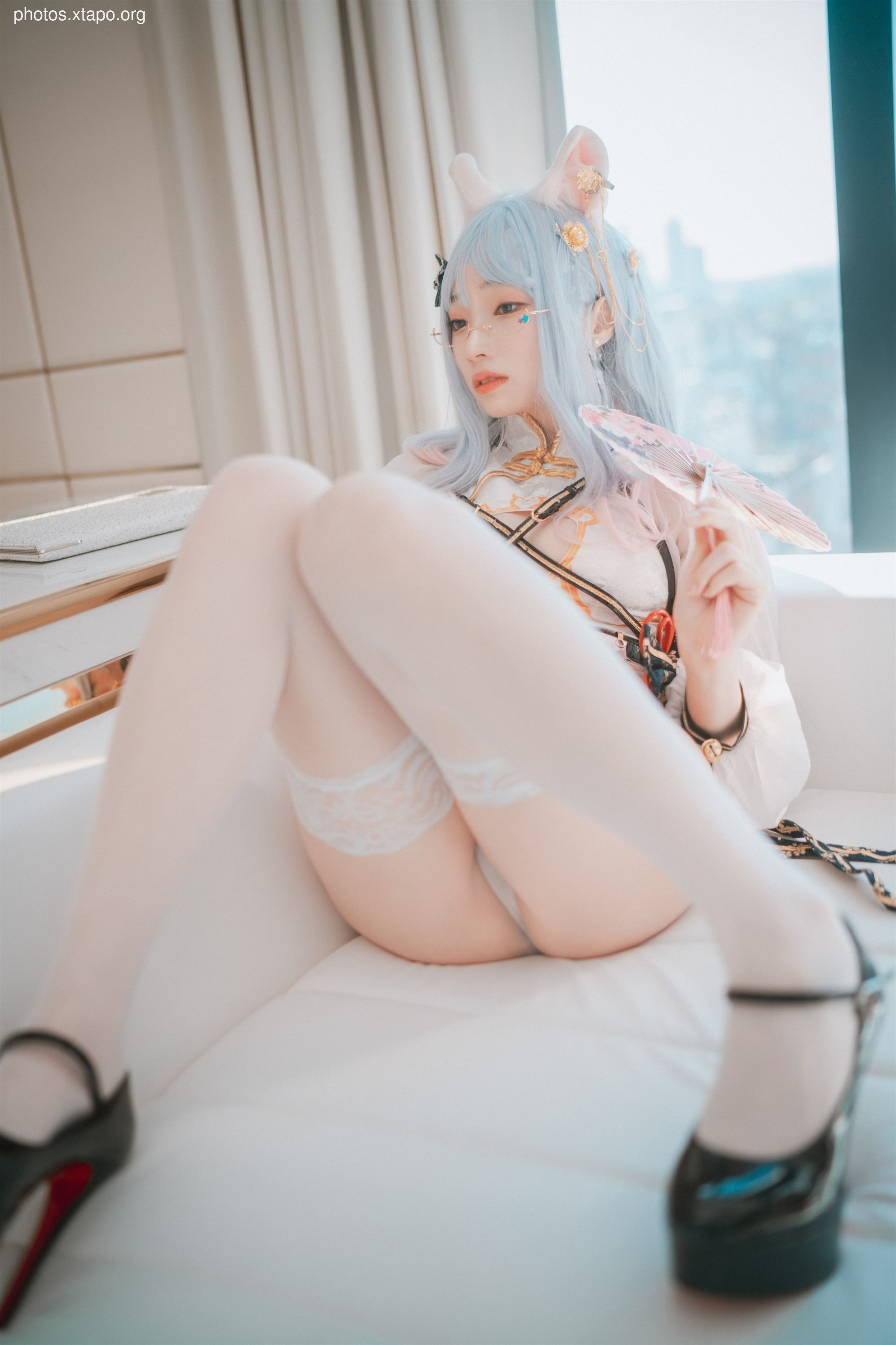 Djawa Photo - Bambi (밤비) - The cat wears an qípáo