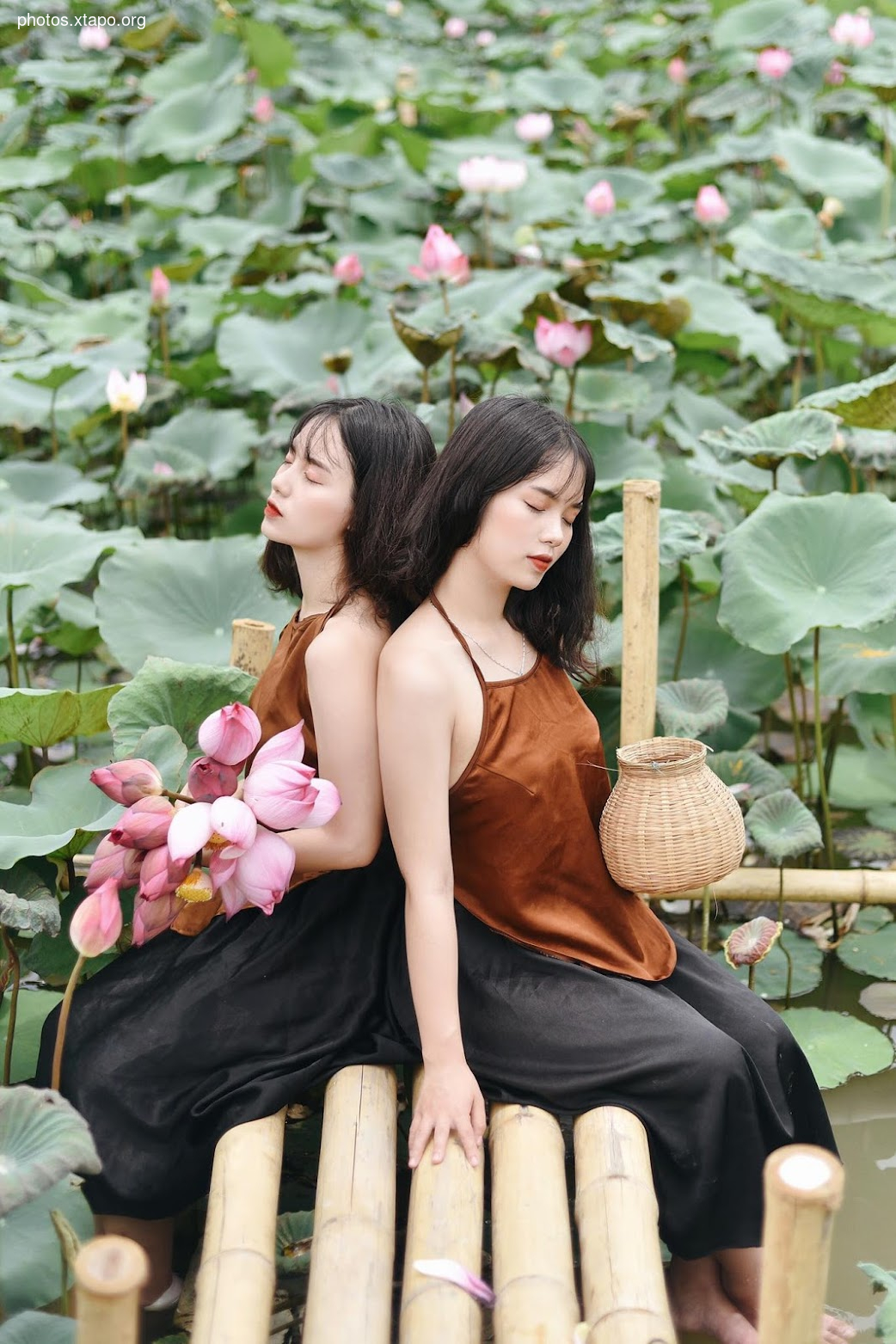 Twins Nguyen Thanh Nga Nguyen Thanh Hang,