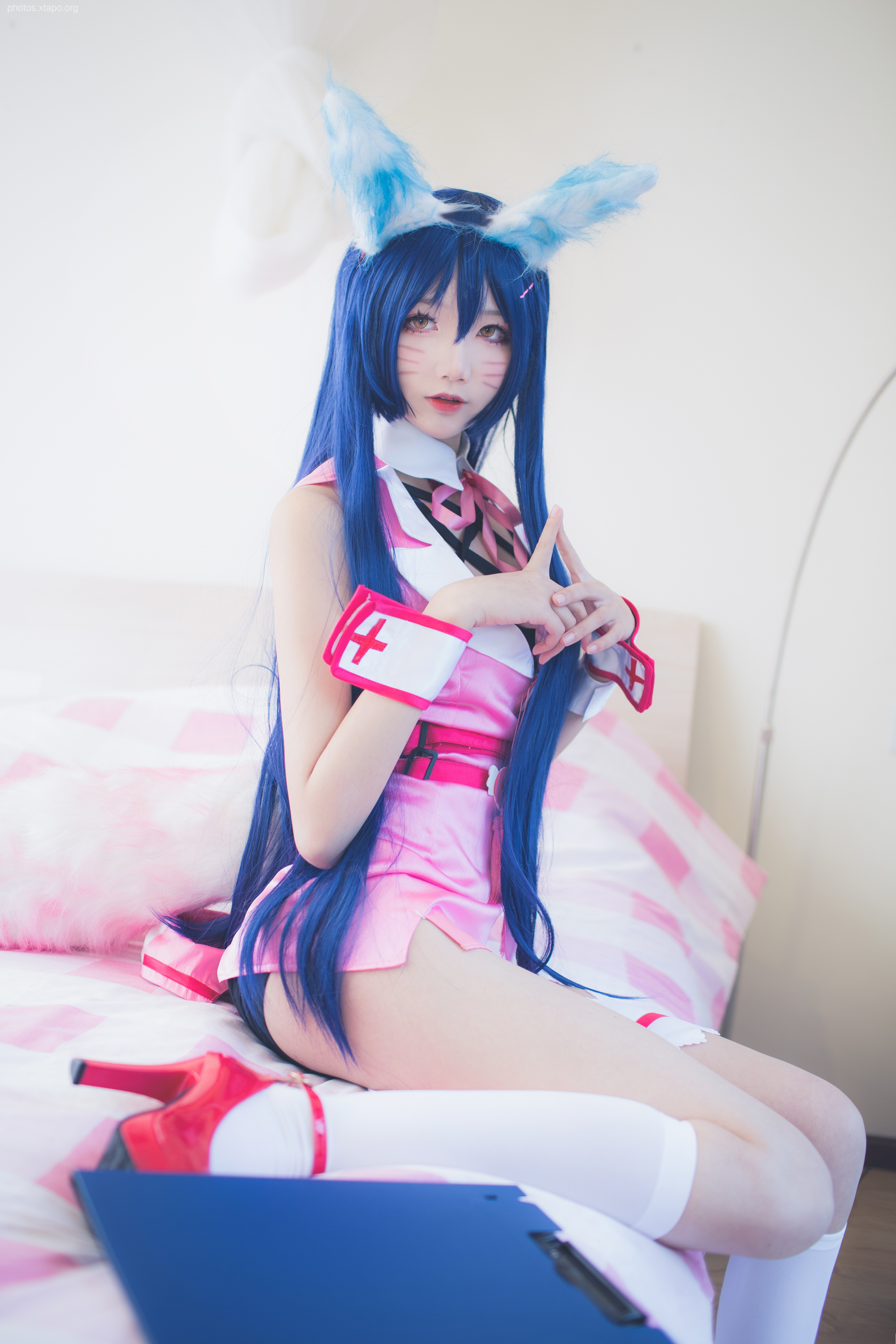 Five more than a hundred ghost Aju Nurse Series 37P-174MB