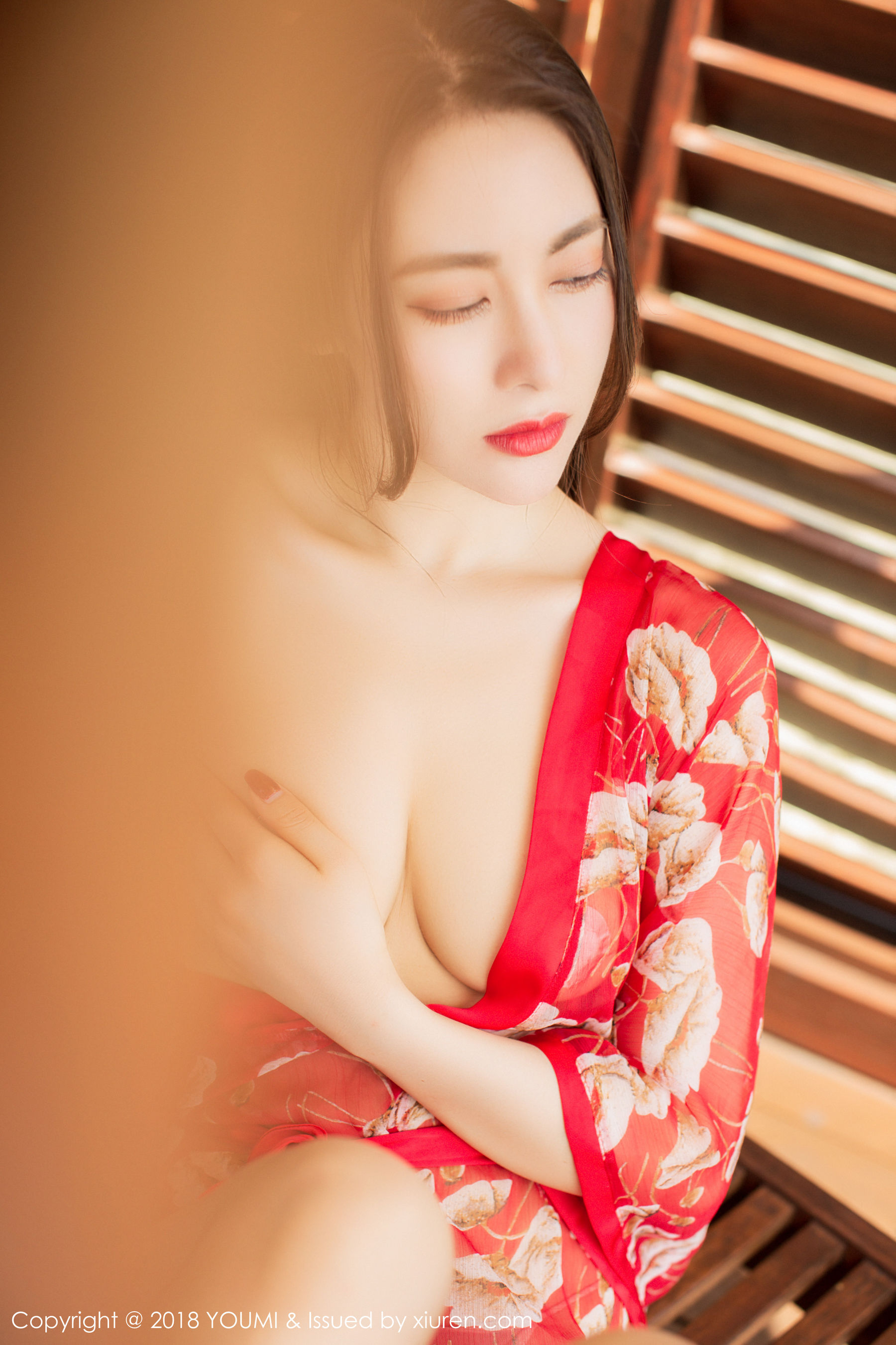 Mu Feifei Red Kimono Youmihui Youmi Vol.104