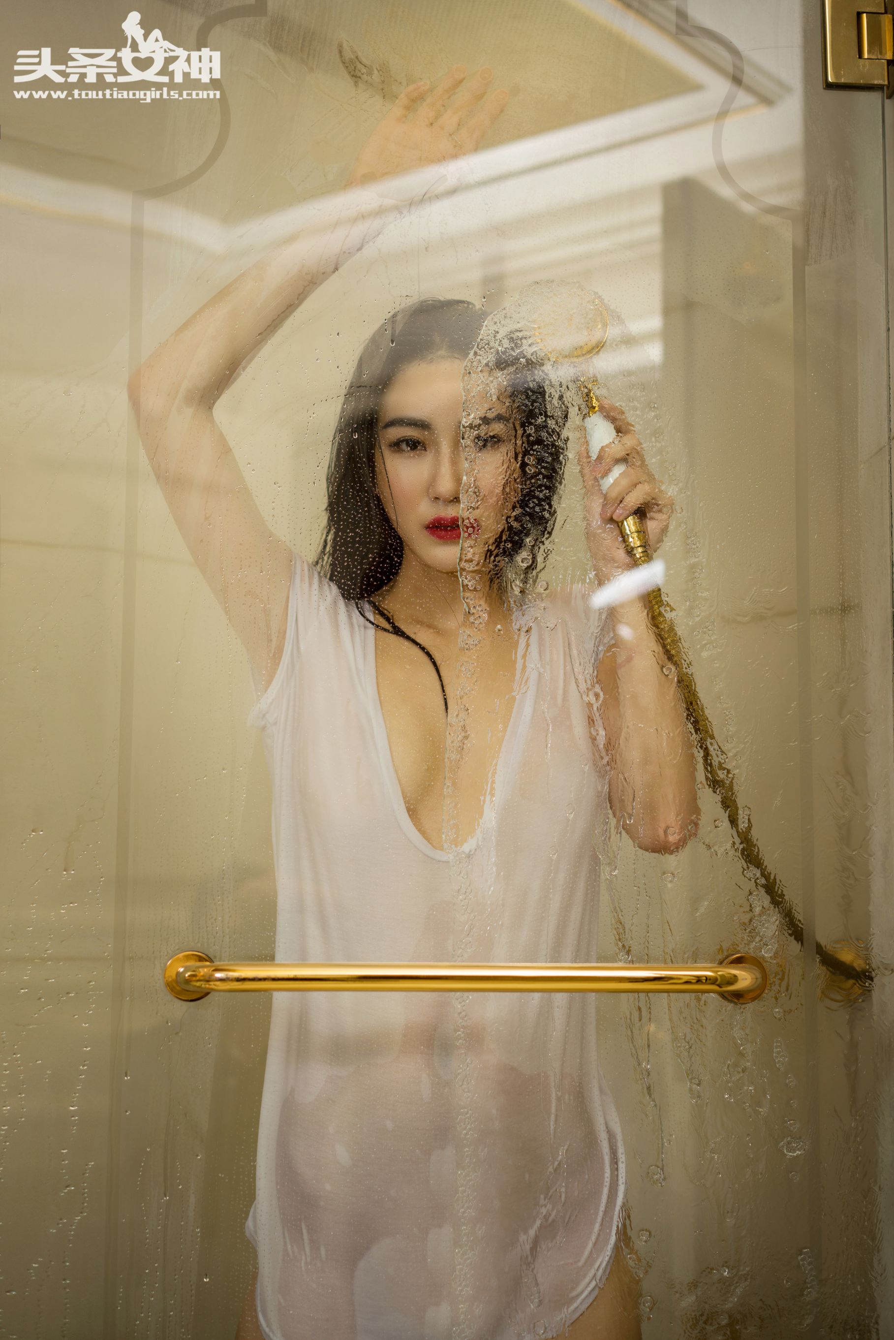 Kai Ai Ni/瑷 Ni Die in your Cup Headline Goddess