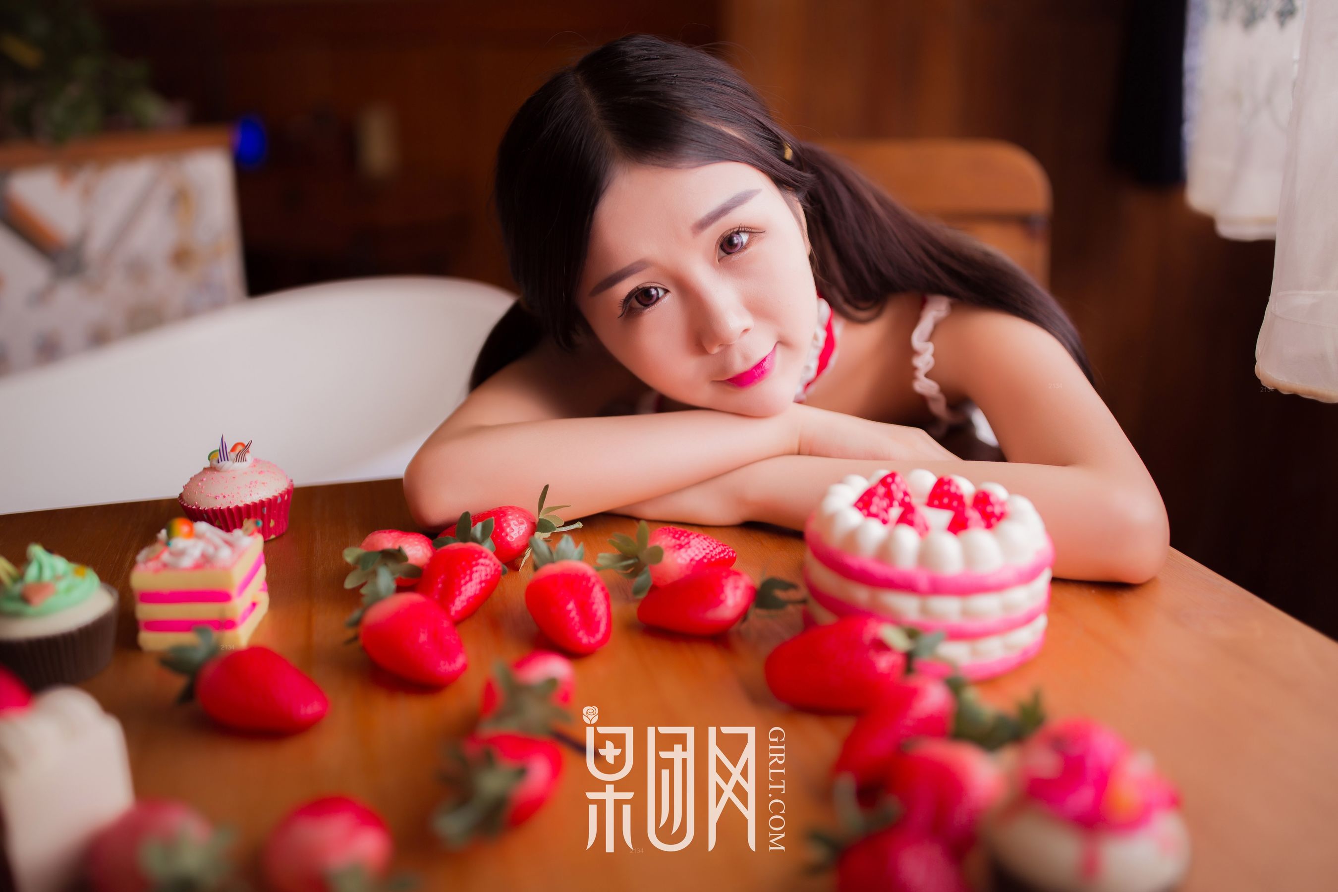 Strawberry Girl Fruit Group Girlt-Xiongchuan Ji Xin No.024