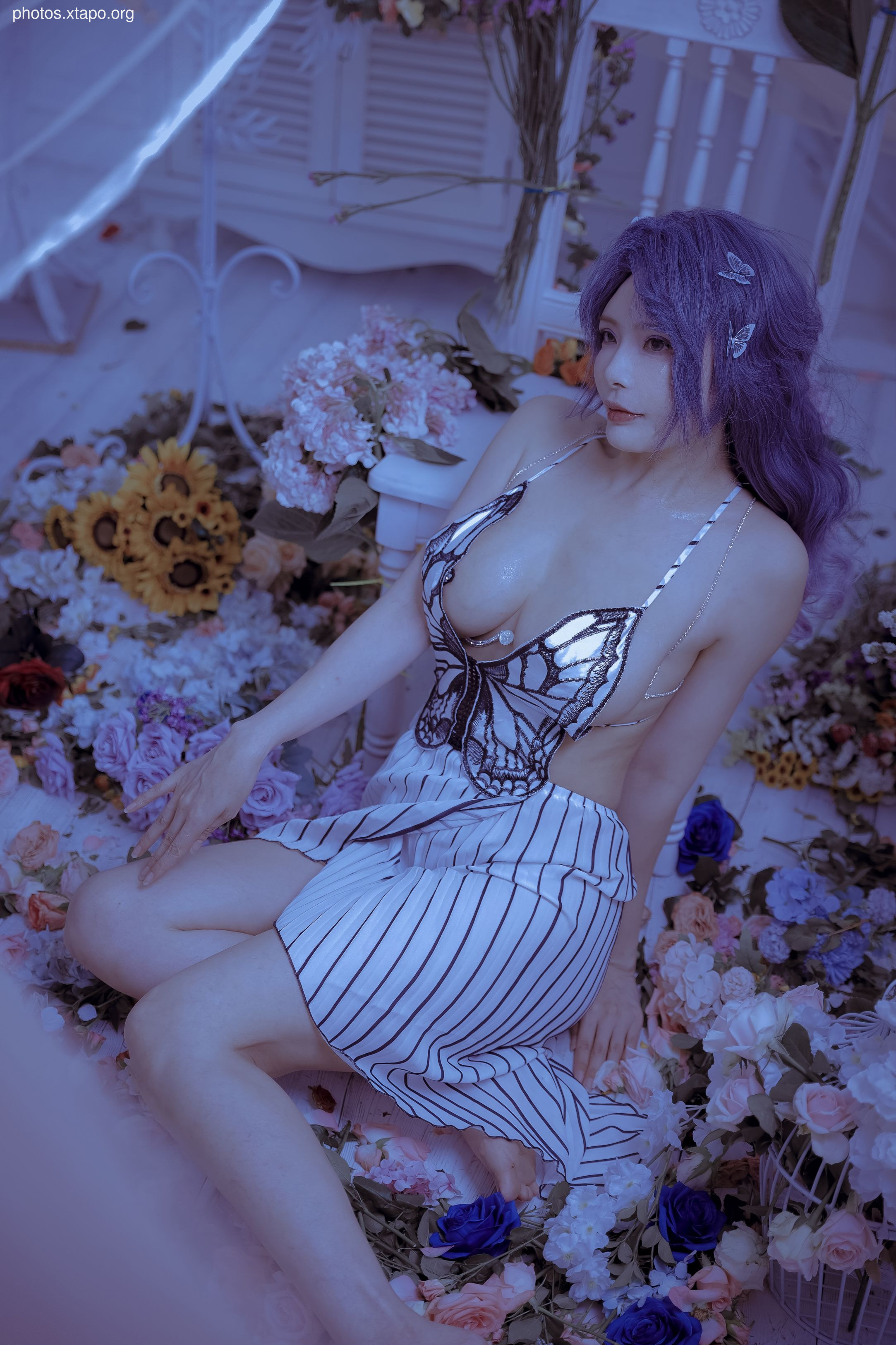 Autumn and Corgi -Mrs. Butterfly 61P1V1.2G