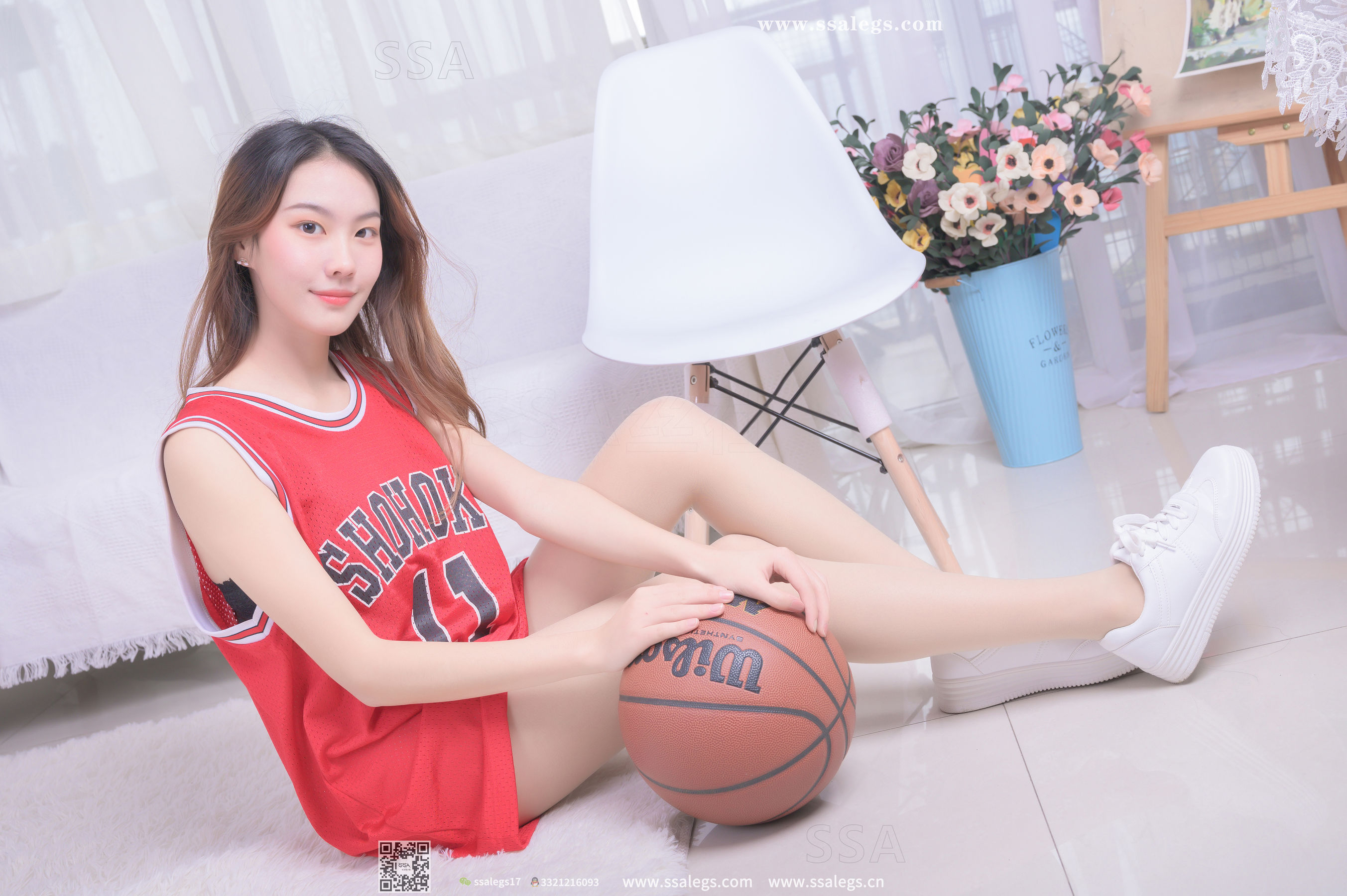 SSA Silk Club Super Clear photo NO.324 Ms. Susu Sister Su Su with a holiday at home to play basketball (top)